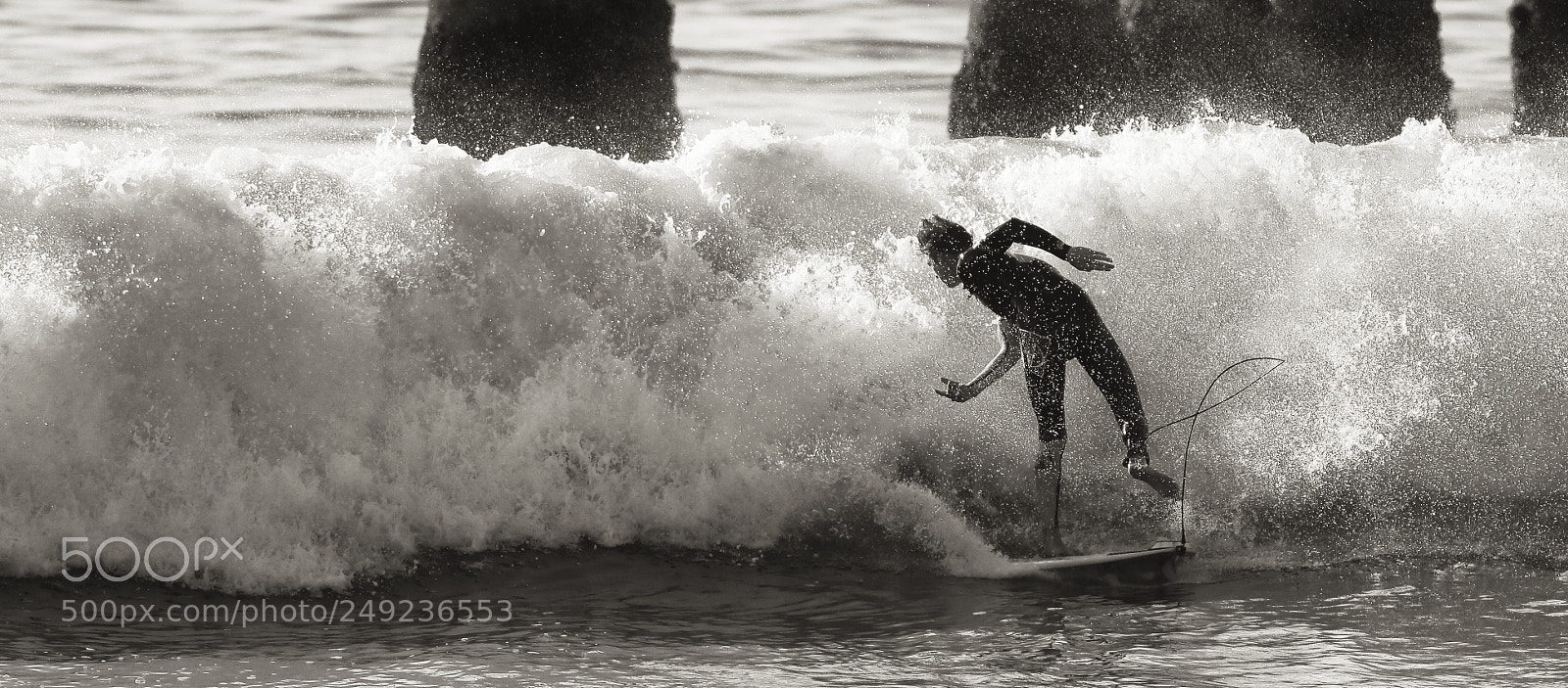 Canon EOS-1D Mark IV sample photo. Pier surfer photography