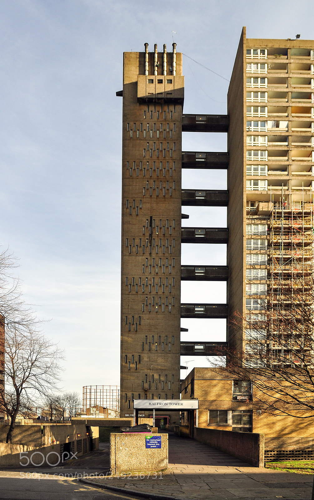 Nikon D90 sample photo. Balfron tower council estate photography