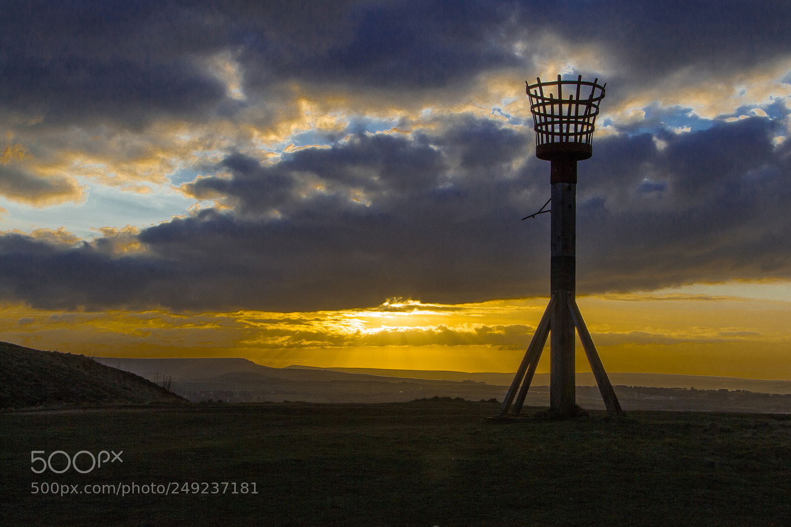 Canon EOS 700D (EOS Rebel T5i / EOS Kiss X7i) sample photo. Castle hill sunset photography