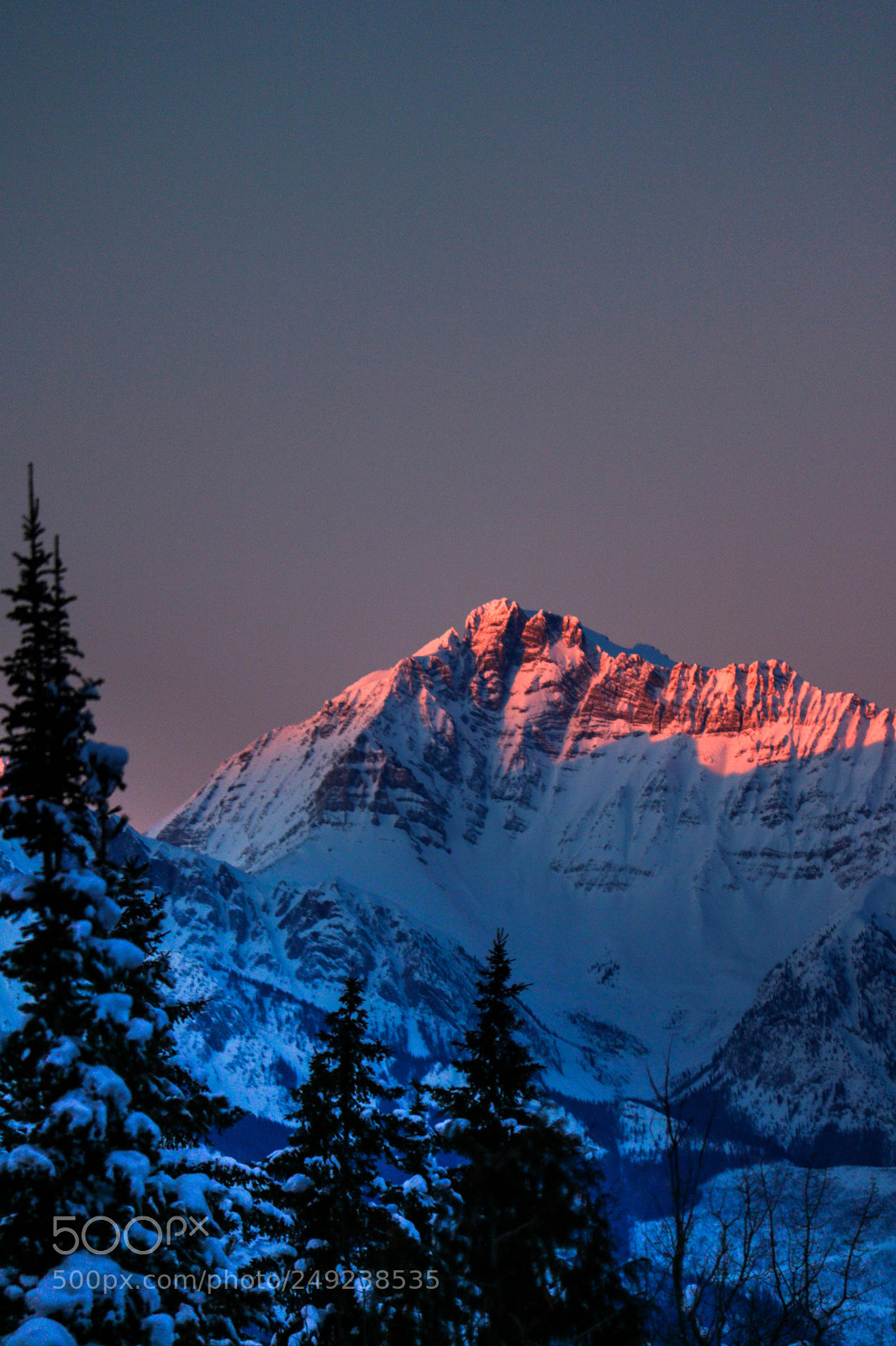 Canon EOS 750D (EOS Rebel T6i / EOS Kiss X8i) sample photo. Mountain dusk photography