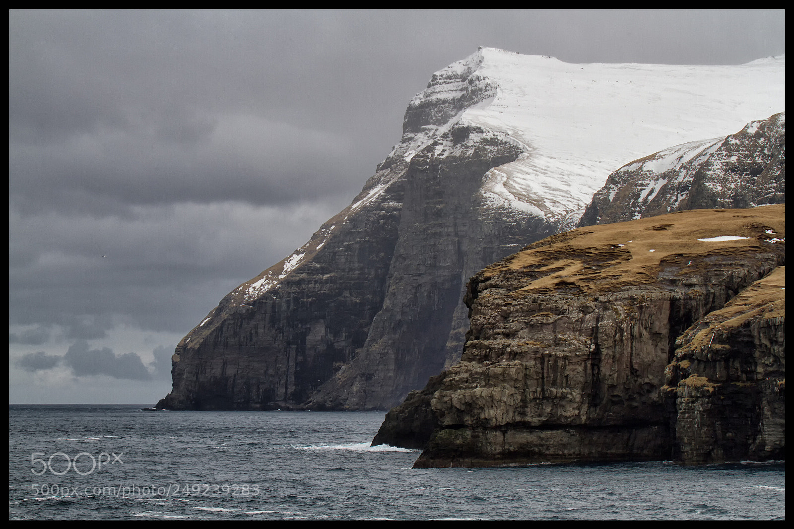 Canon EOS 7D sample photo. Cliffs near eidi, esturoy photography