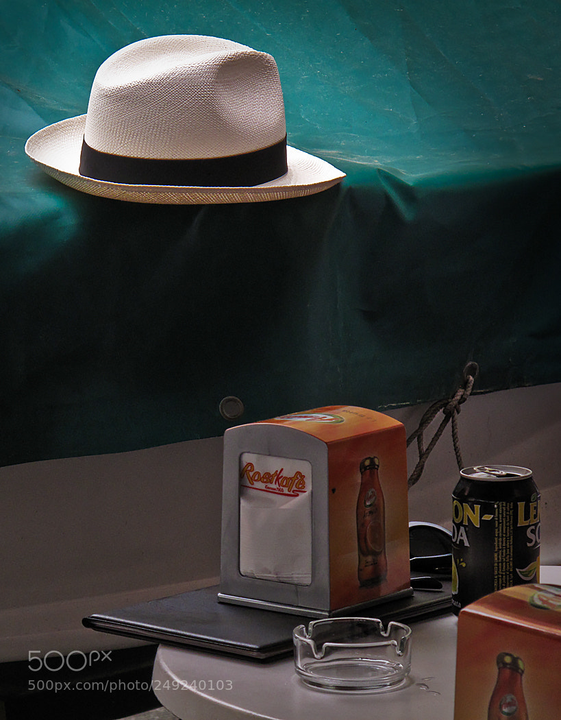 Canon PowerShot G10 sample photo. Still life at a photography