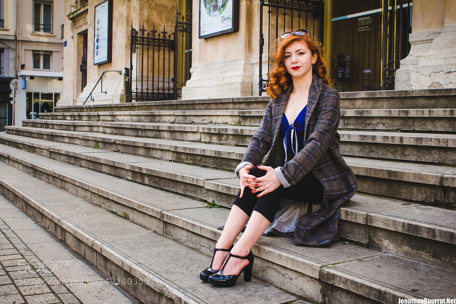 Canon EOS 60D sample photo. Portrait book sur lyon photography