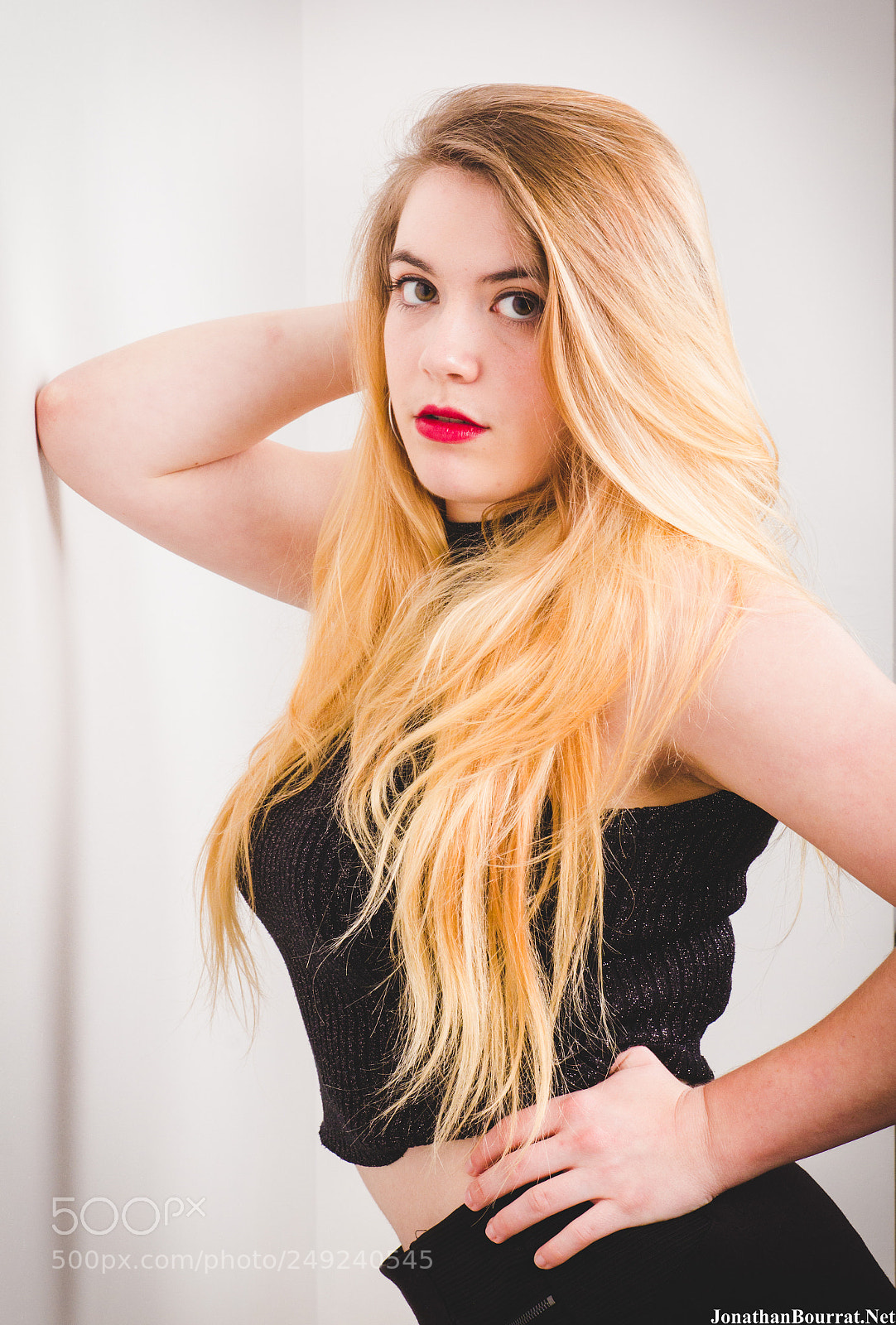 Canon EOS 60D sample photo. Book studio lyon photography
