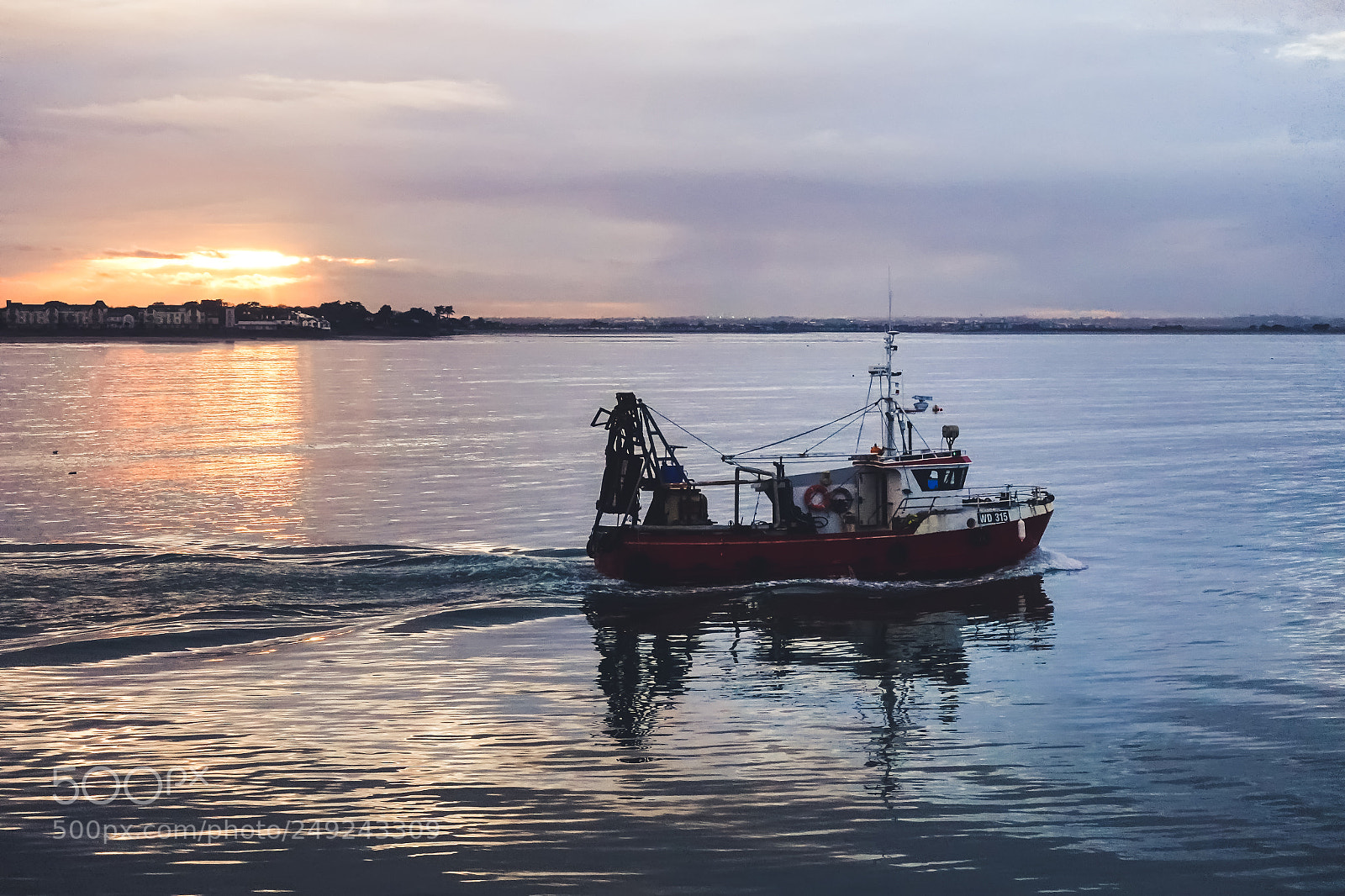 Sony Cyber-shot DSC-RX100 IV sample photo. Boat at sunset photography
