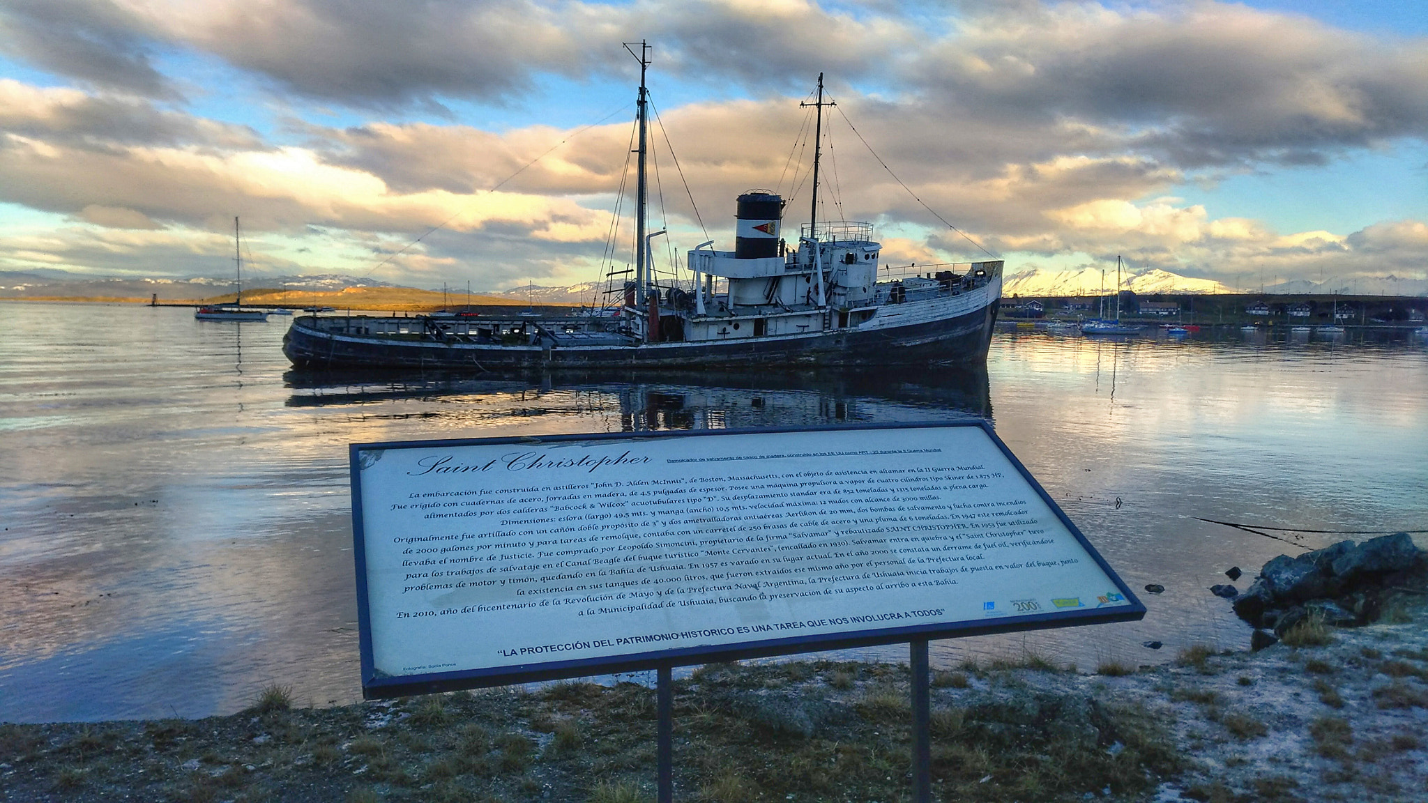 ASUS Z012DC sample photo. Ushuaia, argentina. photography