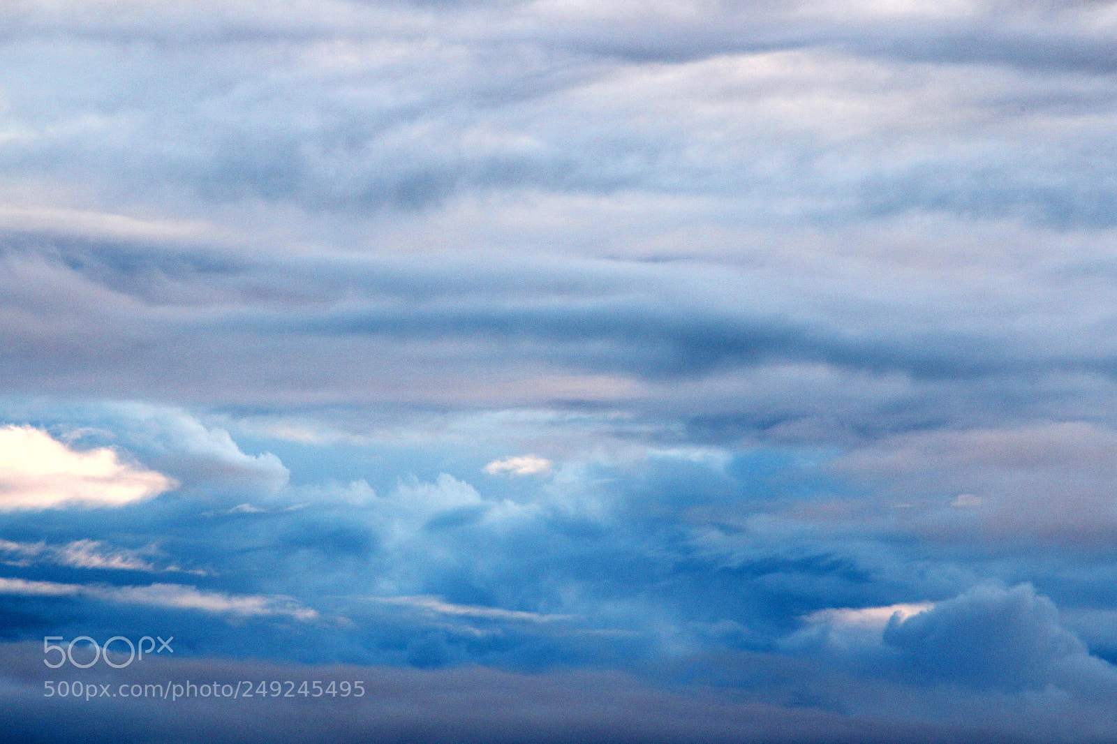 Canon EOS 600D (Rebel EOS T3i / EOS Kiss X5) sample photo. Clouds photography
