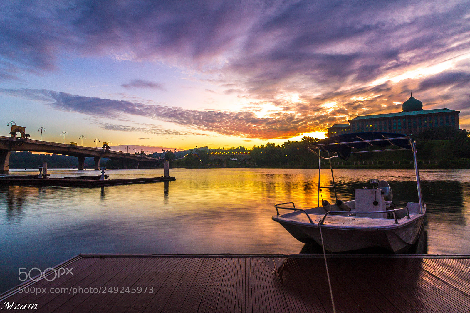 Canon EOS 1100D (EOS Rebel T3 / EOS Kiss X50) sample photo. Sunrise at putrajaya. photography