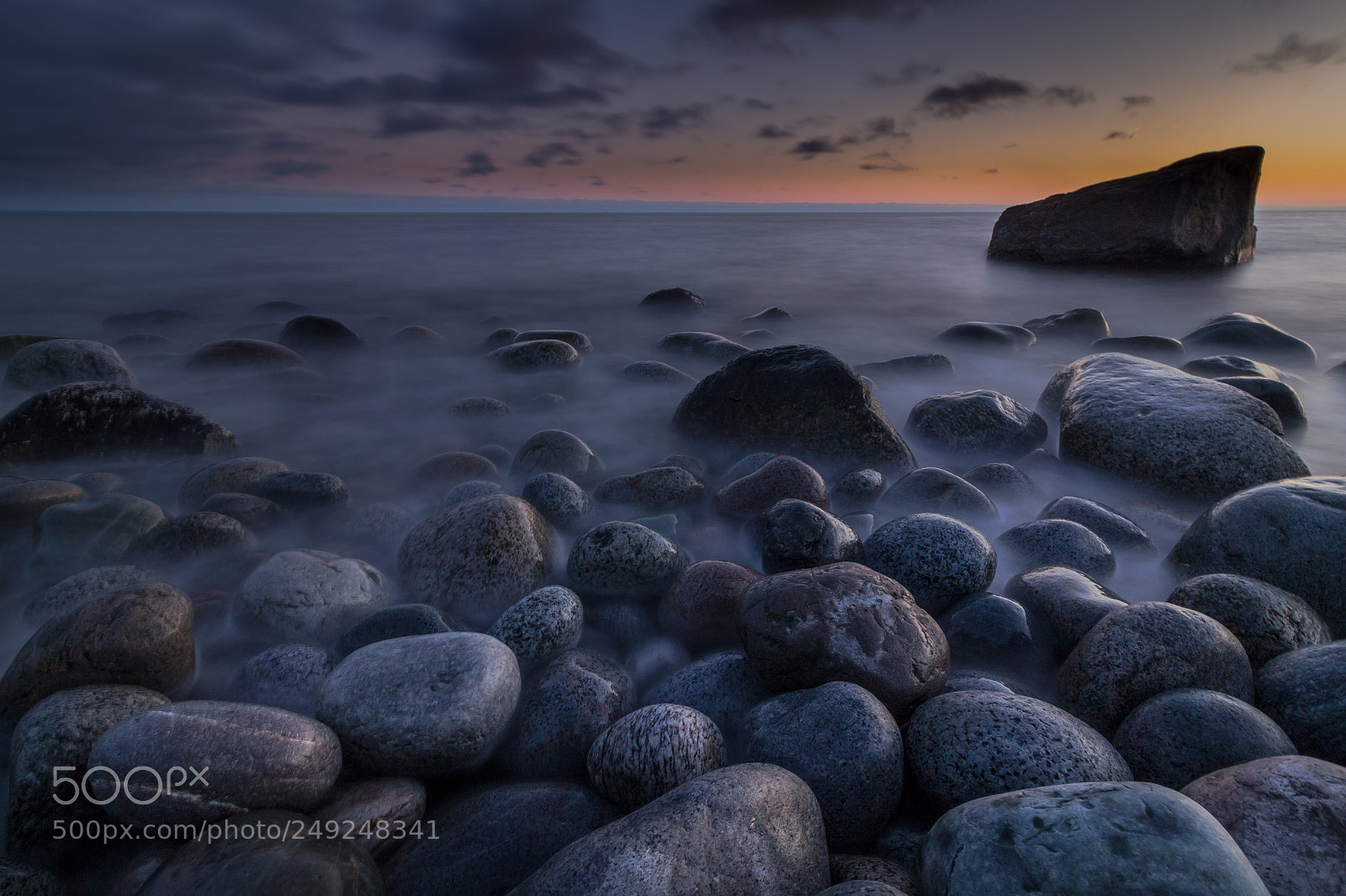 Canon EOS 700D (EOS Rebel T5i / EOS Kiss X7i) sample photo. Rocky beach photography