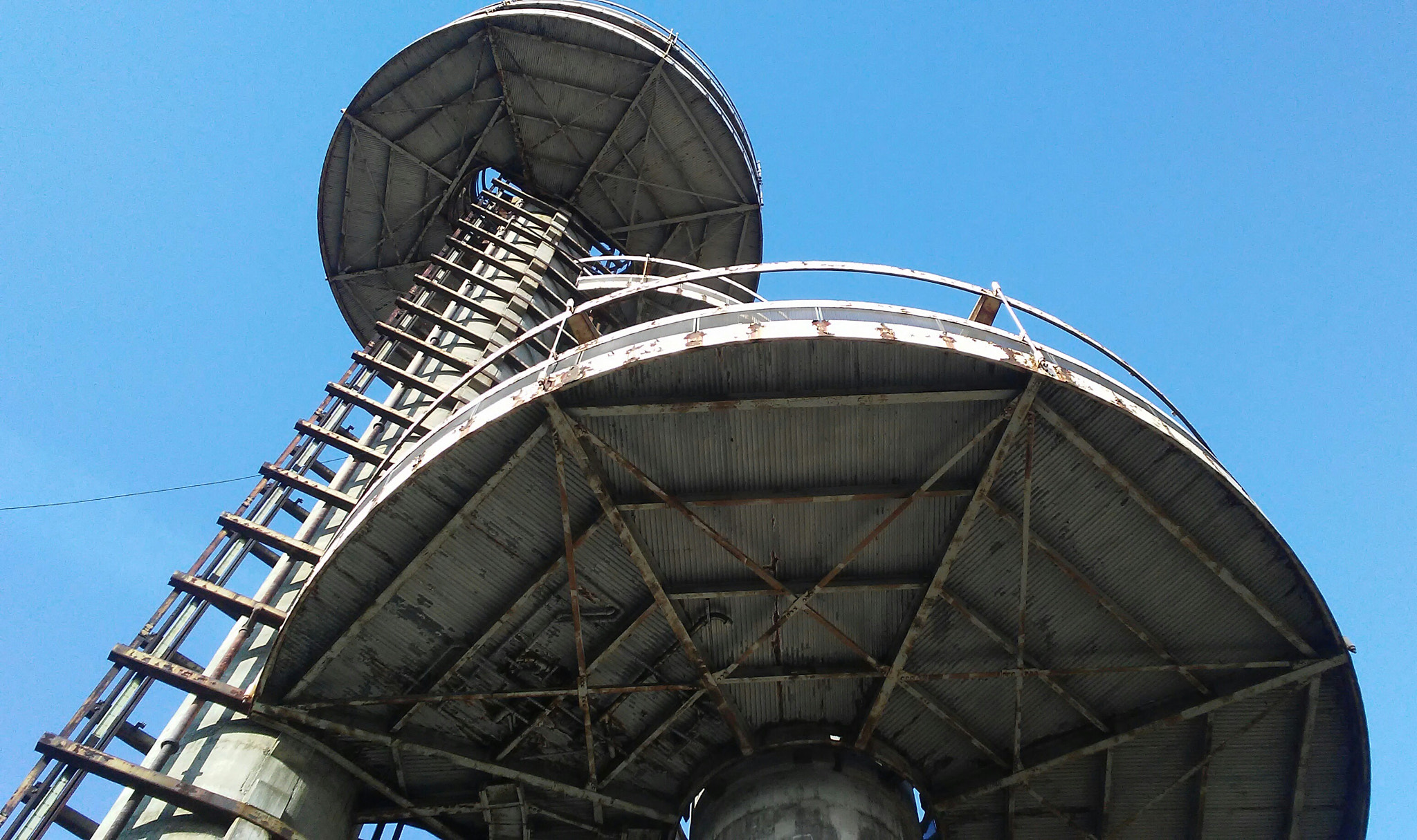 LG K10 sample photo. Industrial photography