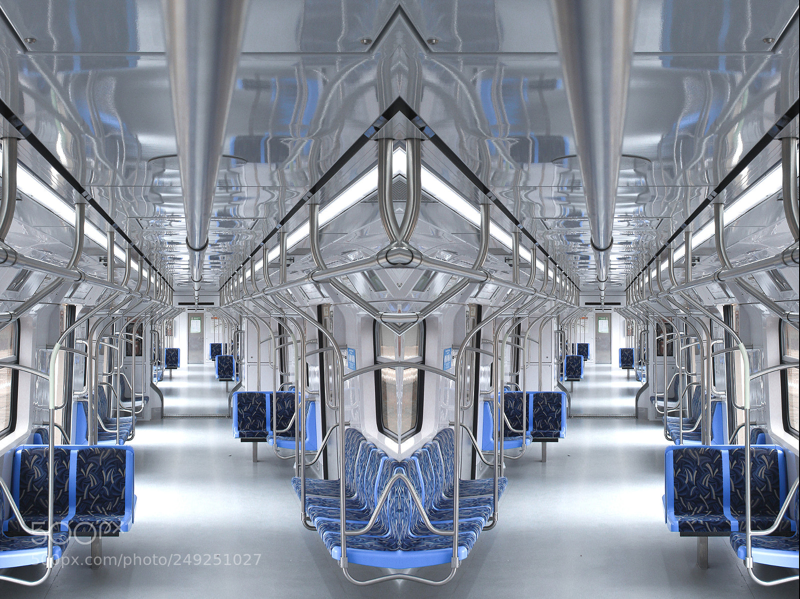Canon EOS 700D (EOS Rebel T5i / EOS Kiss X7i) sample photo. Crazy train photography