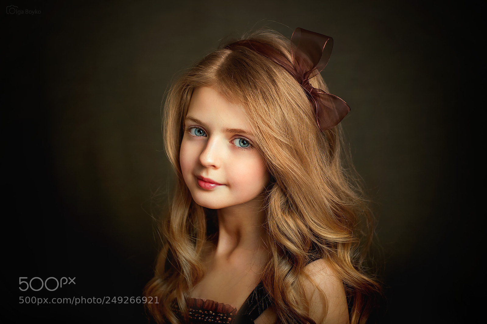 Canon EOS 5D Mark IV sample photo. Angelina photography