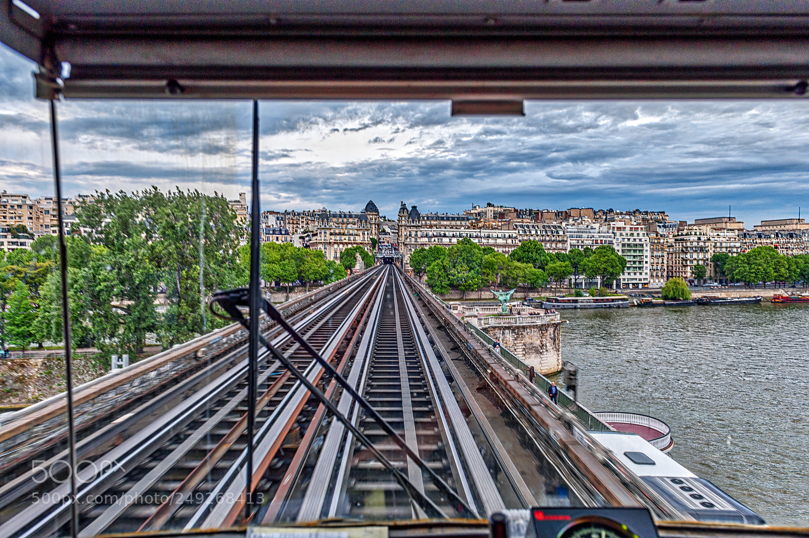Nikon D4S sample photo. In bumping metro paris ! photography