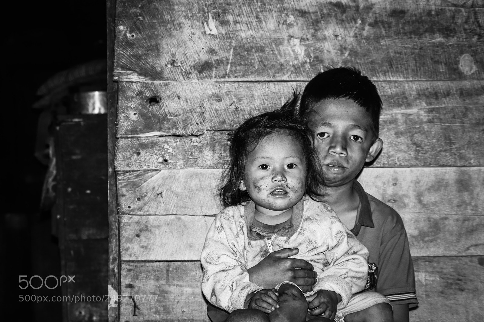 Canon EOS 200D (EOS Rebel SL2 / EOS Kiss X9) sample photo. Brother and sister photography