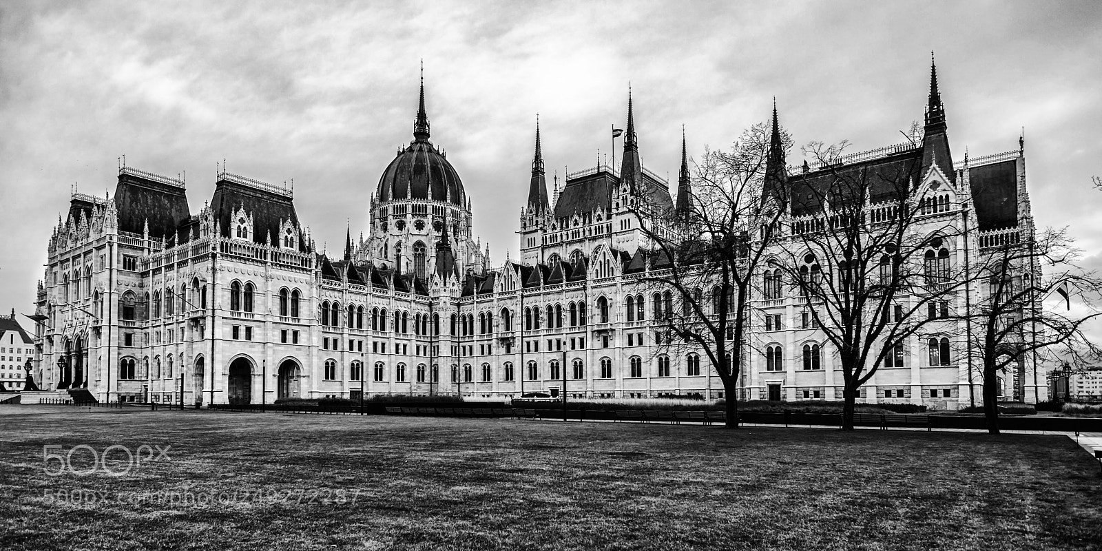 Canon EOS 80D sample photo. Parliament photography