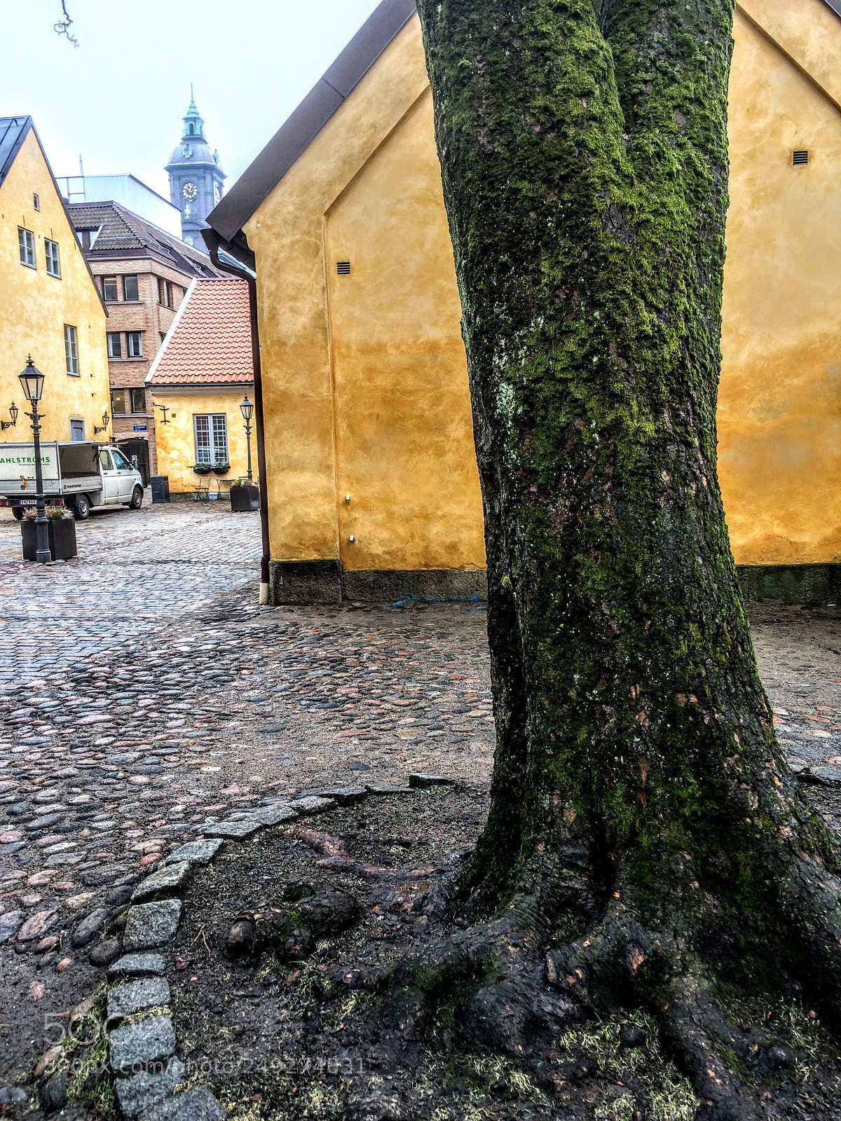Apple iPhone 5s sample photo. Cobbled yard of yesterday photography