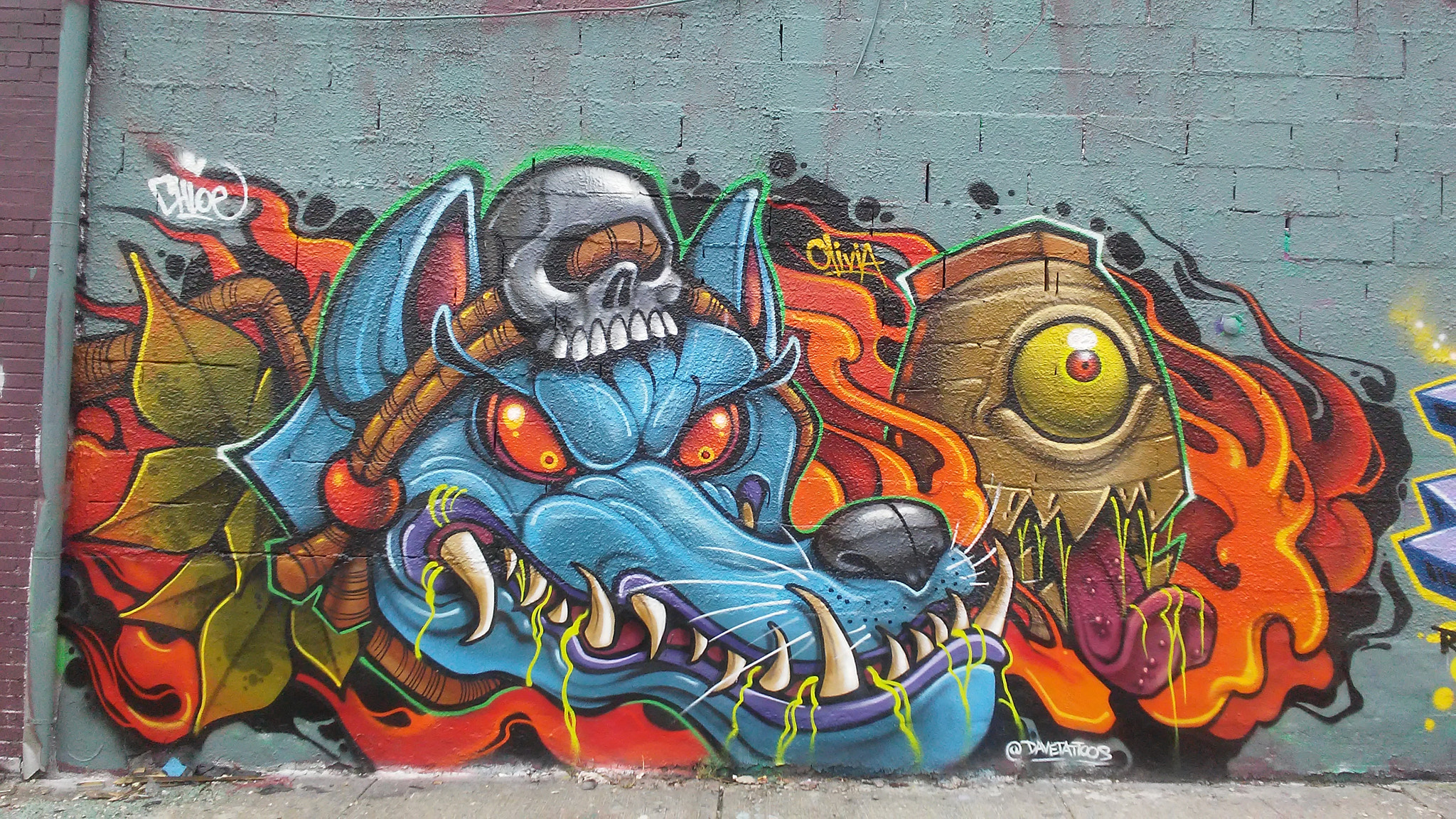 LG K10 sample photo. Street art photography