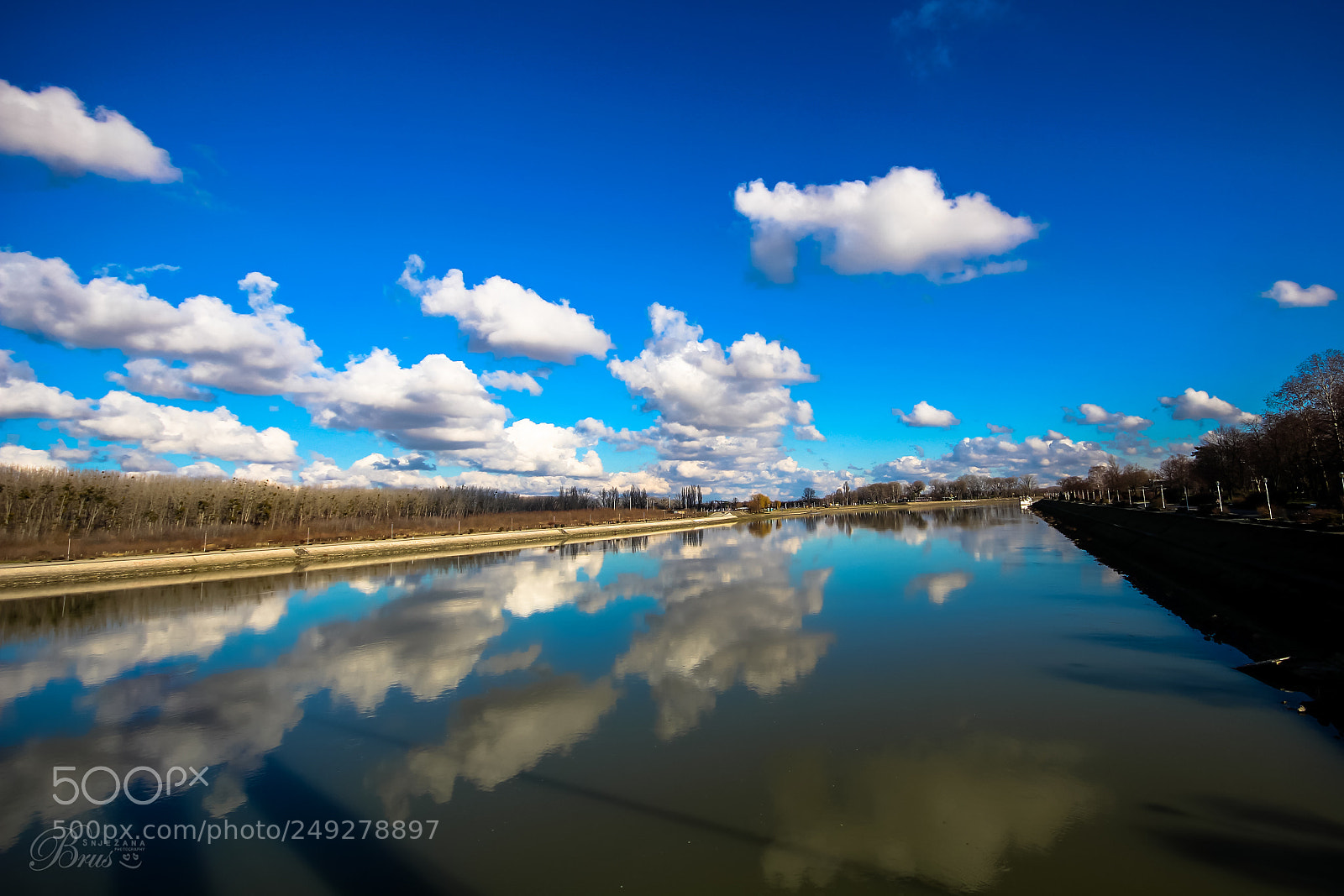 Canon EOS 550D (EOS Rebel T2i / EOS Kiss X4) sample photo. Playful sky above drava <3 photography