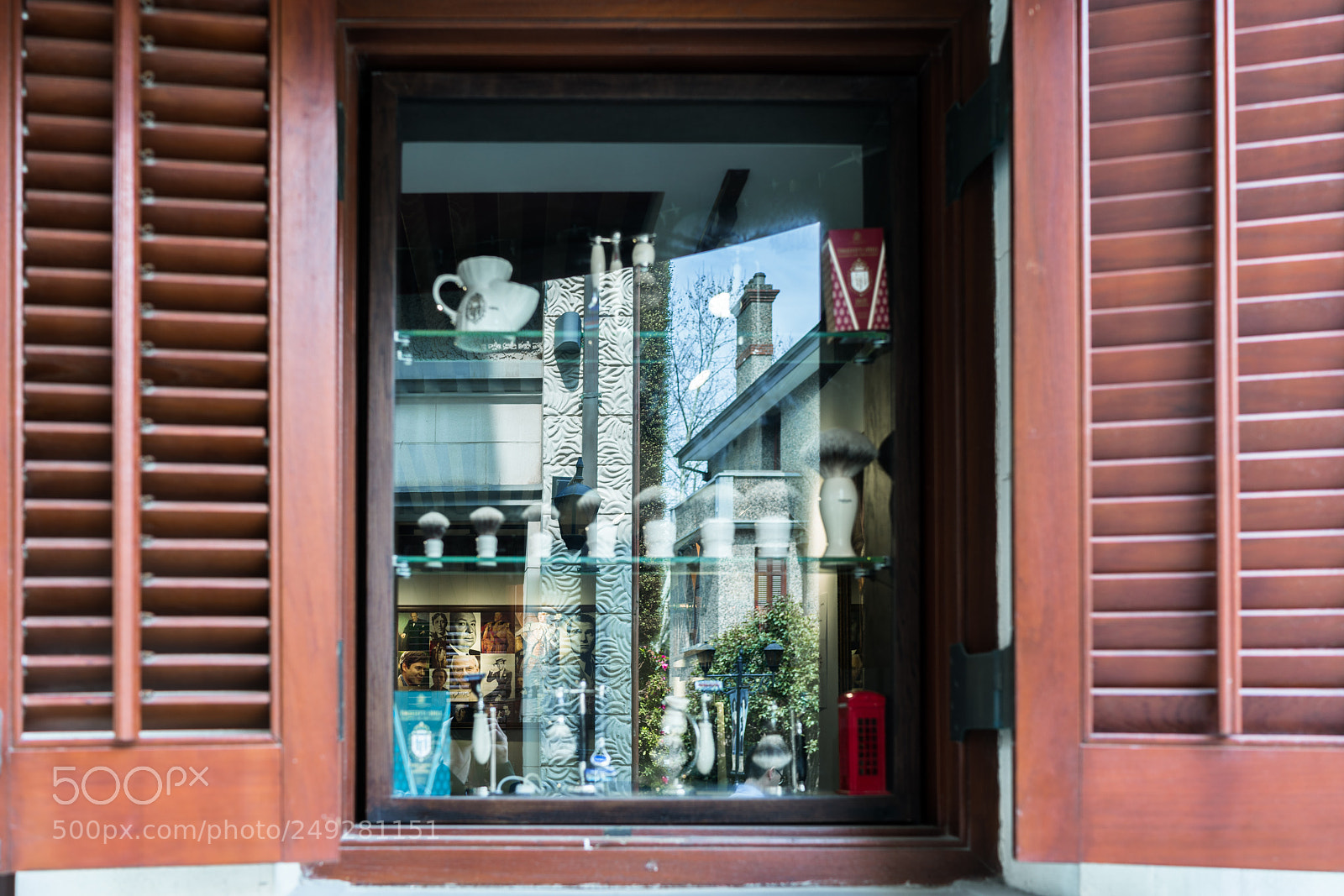 Sony a7R III sample photo. Window photography