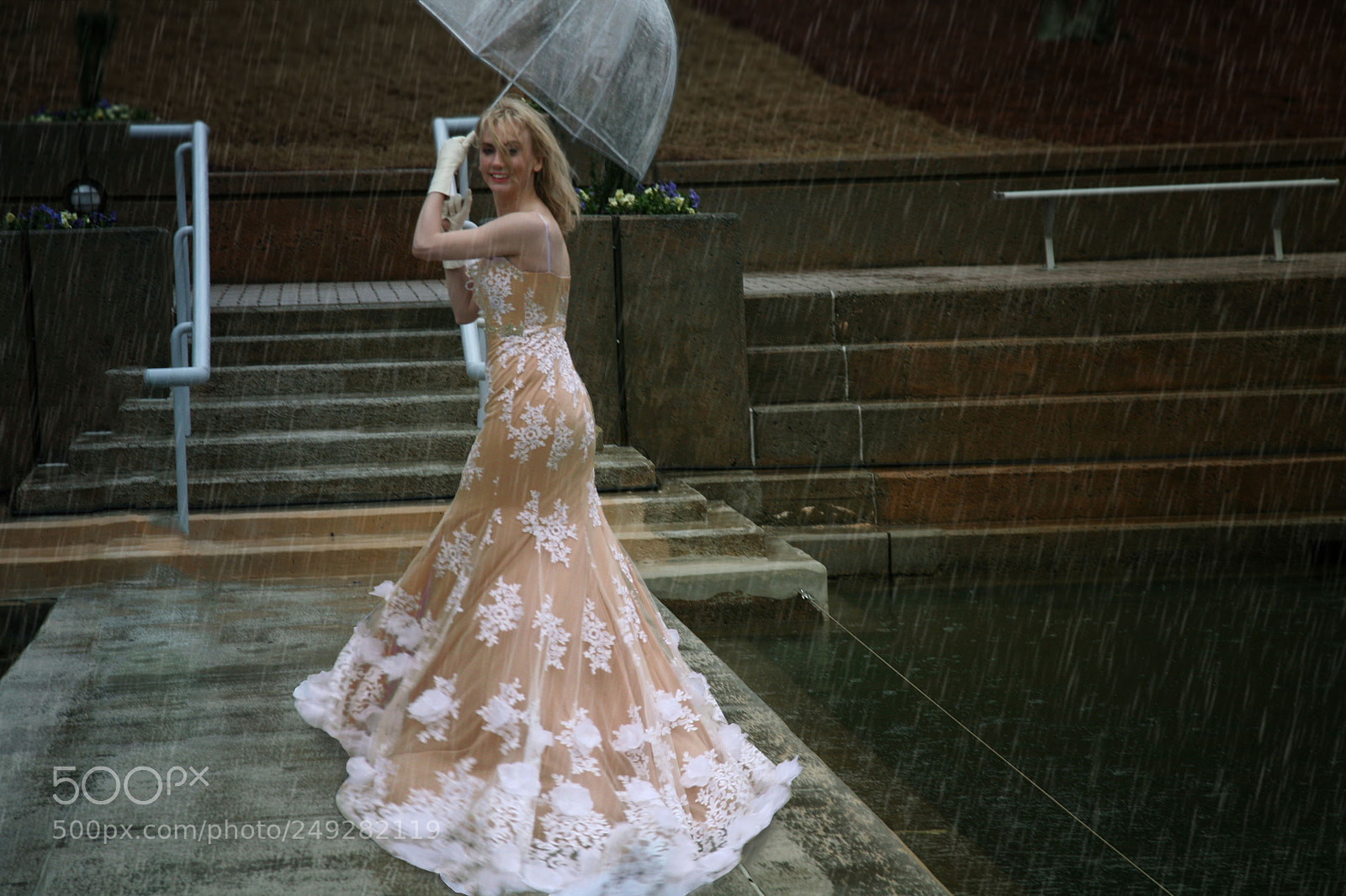 Canon EOS 5D sample photo. Rain in the city photography