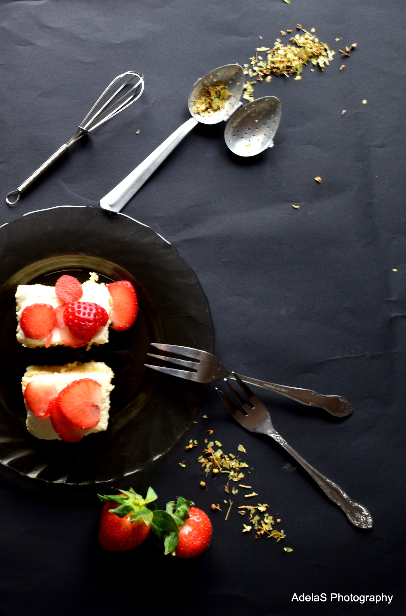 Nikon D3300 sample photo. Cake, strawberries and tea. :) photography