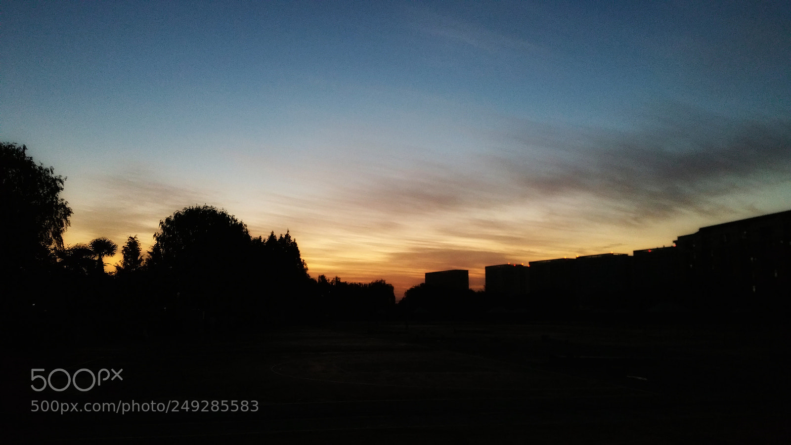 Samsung Galaxy Note4 sample photo. 流云/running cloud photography