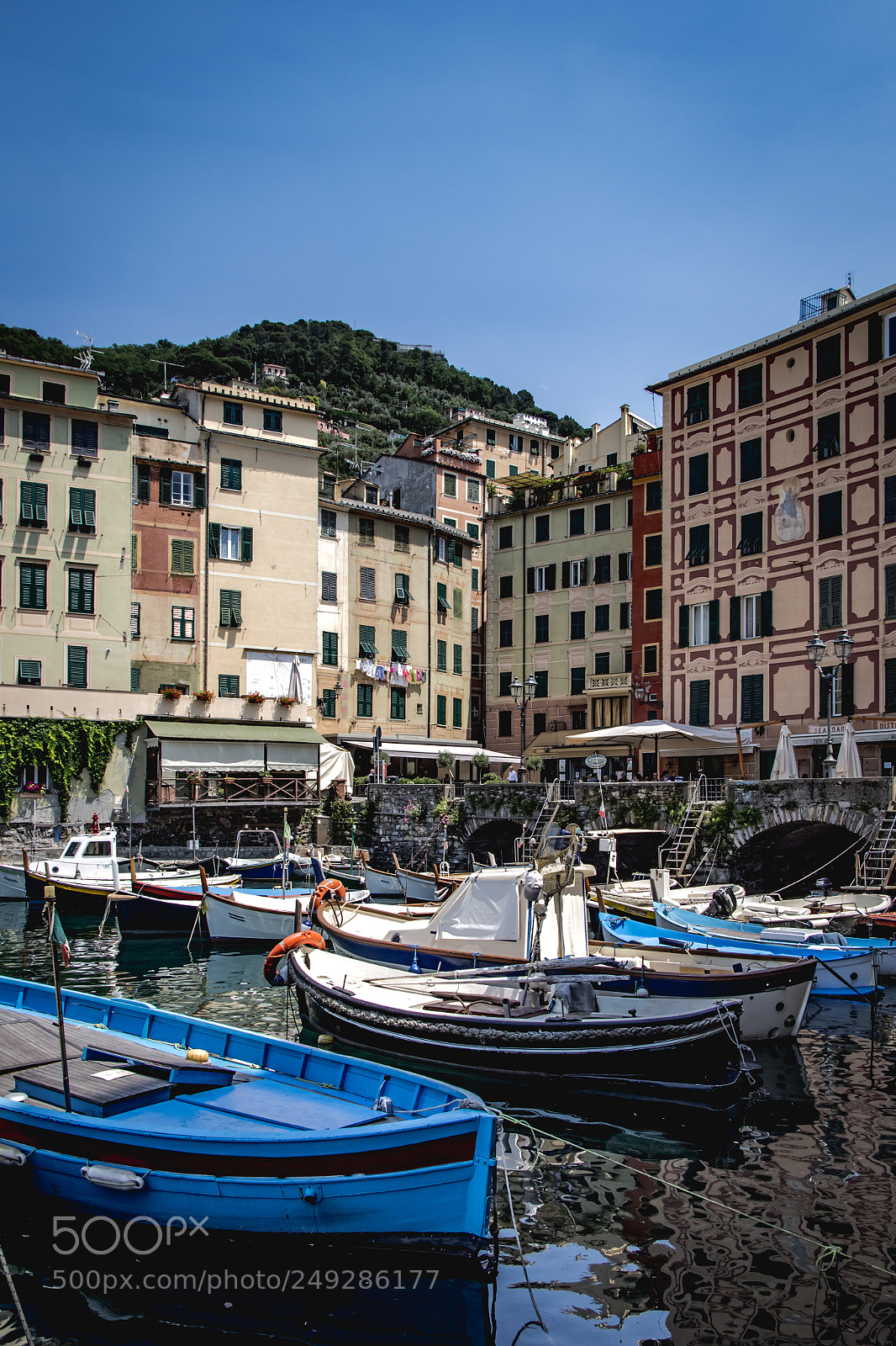 Canon EOS 700D (EOS Rebel T5i / EOS Kiss X7i) sample photo. Fishing boats in camogli photography