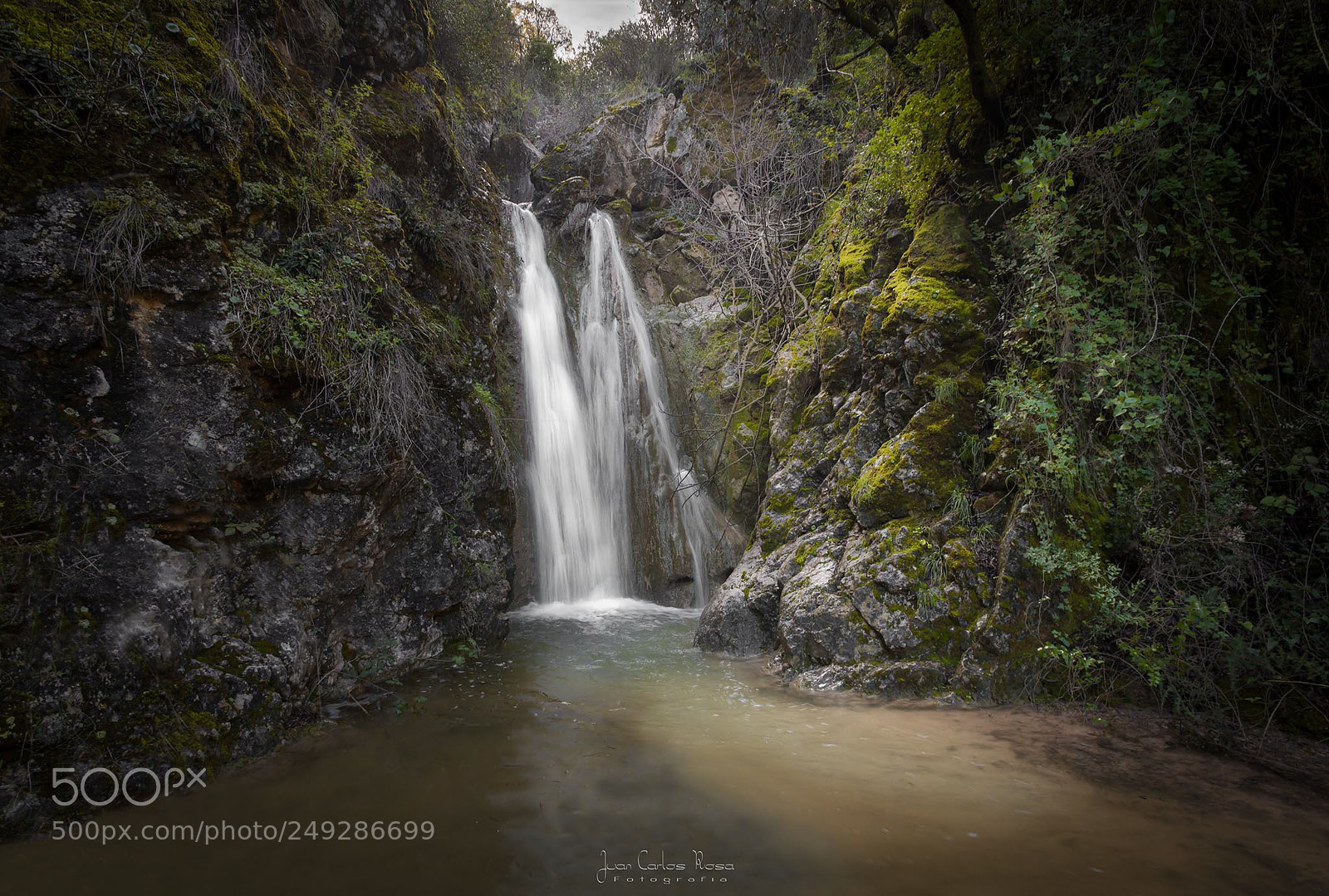 Nikon D610 sample photo. Cascada del arroyo de photography