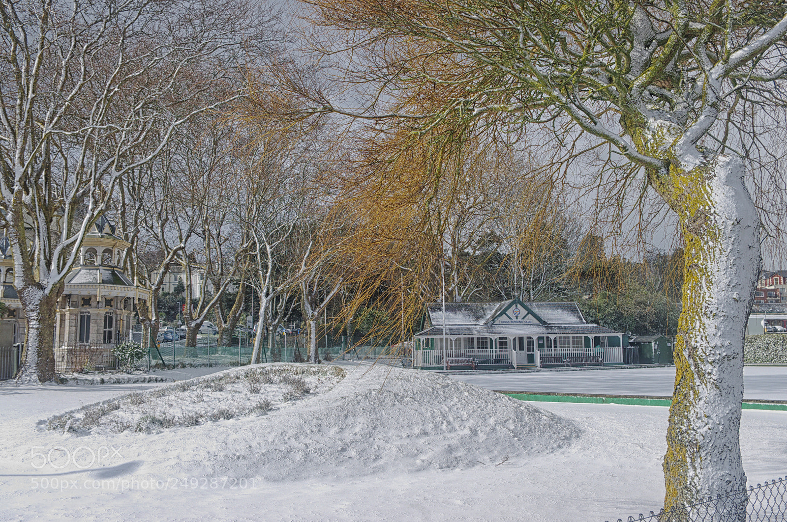 Pentax K-x sample photo. Snowy bowling photography