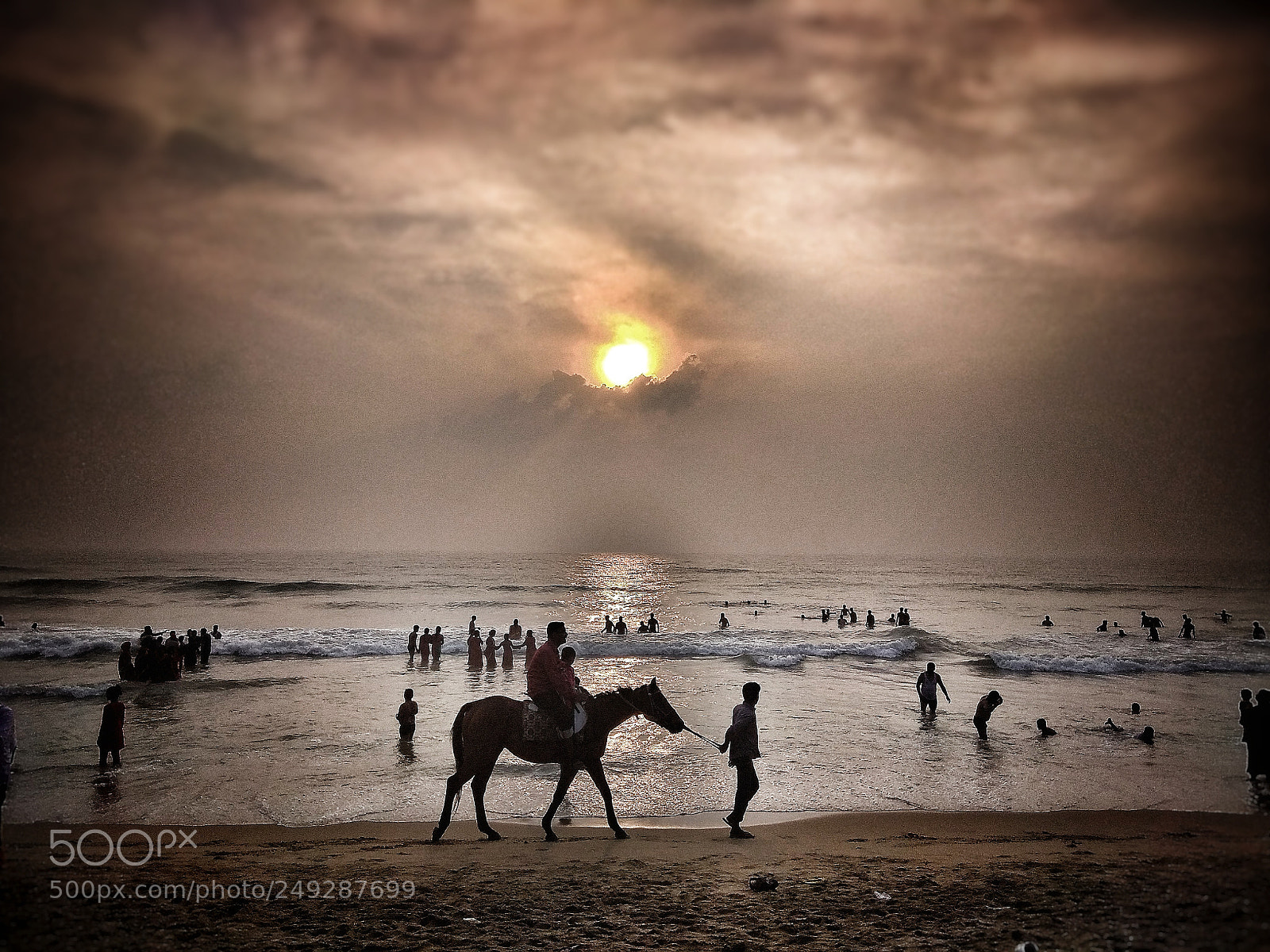Xiaomi Redmi Note 4 sample photo. Beach with life photography