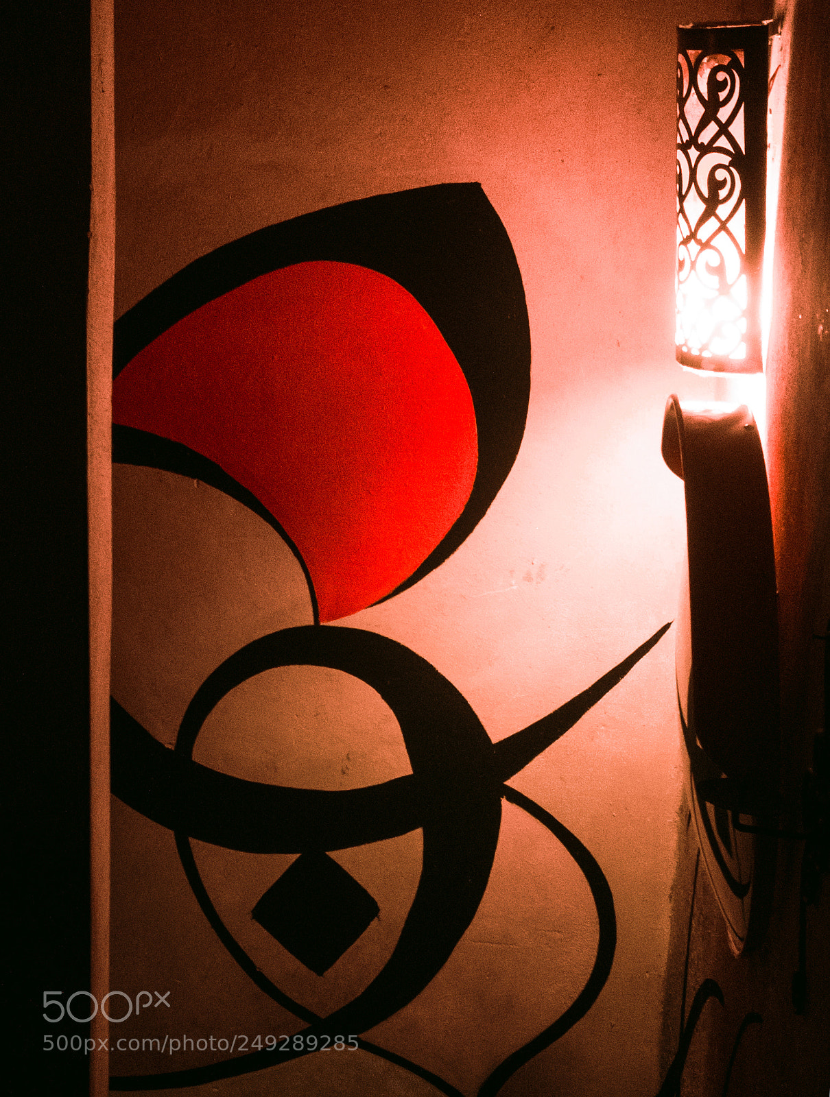 Samsung Galaxy S6 sample photo. Red painting photography