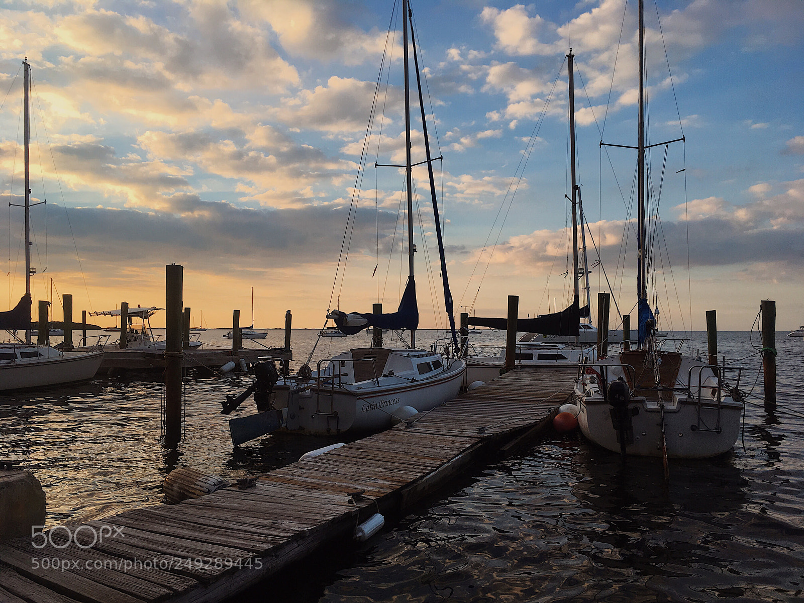 Apple iPhone SE sample photo. Come sail away photography