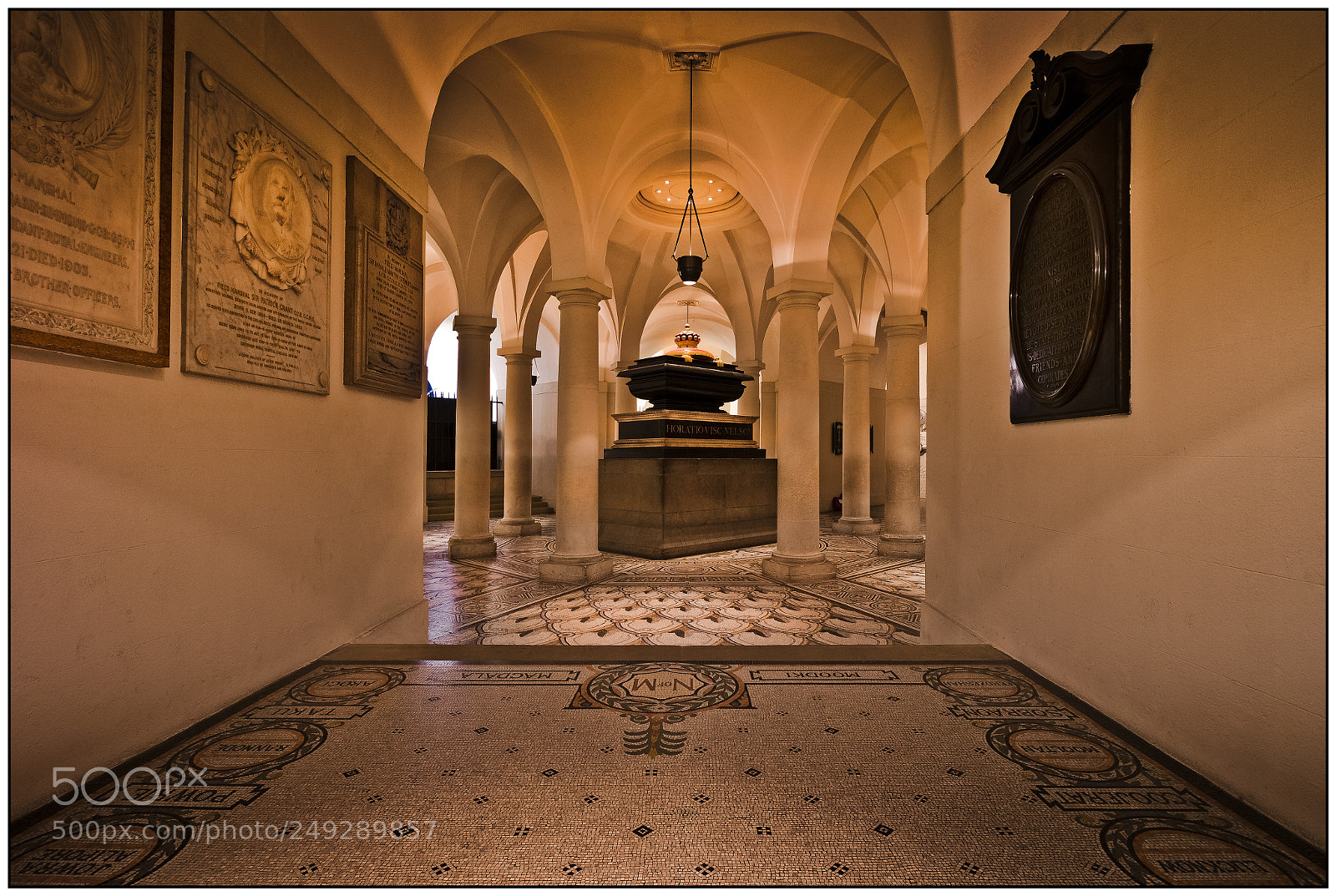 Canon EOS M sample photo. Inside the crypt, st photography