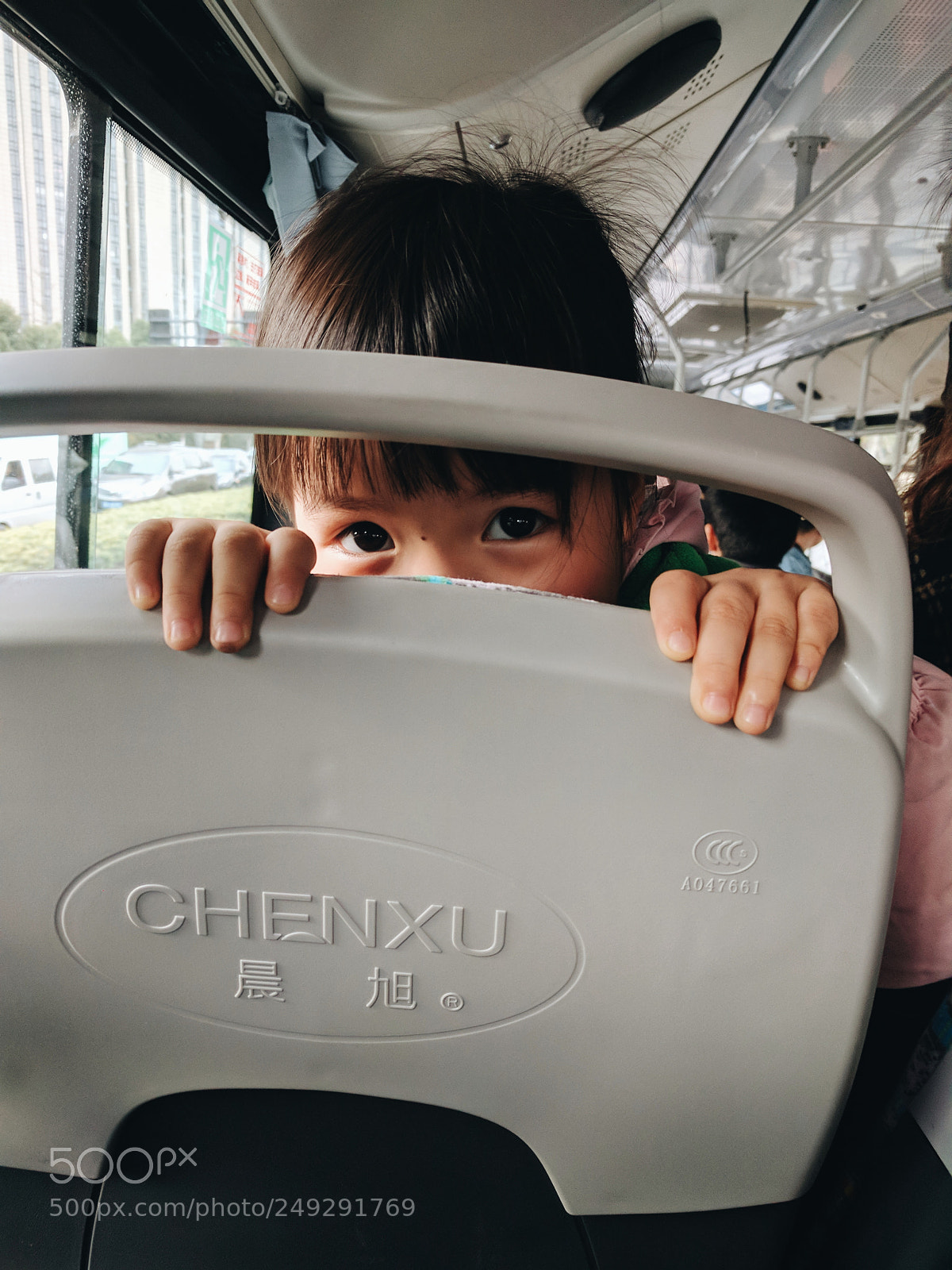 Google Nexus 6P sample photo. Curious little girl photography