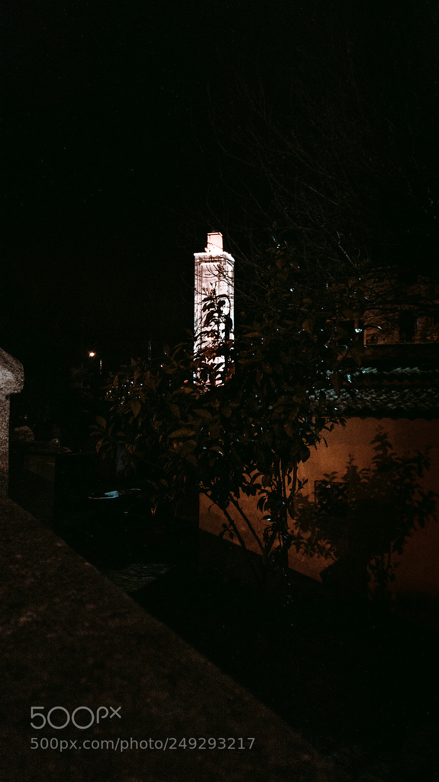 Samsung Galaxy S6 sample photo. Light in darkness photography