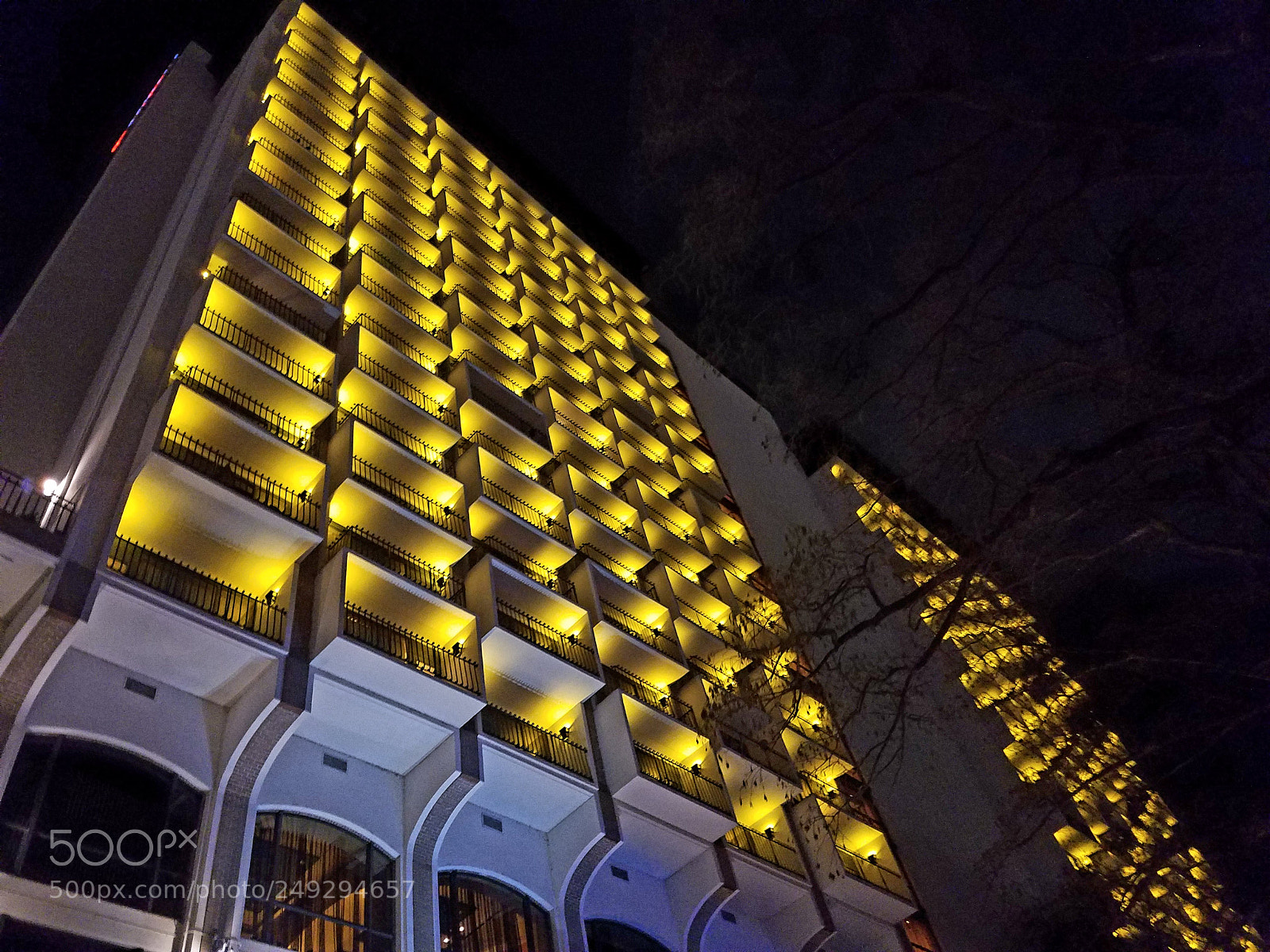 Samsung Galaxy S7 Edge sample photo. The hilton photography
