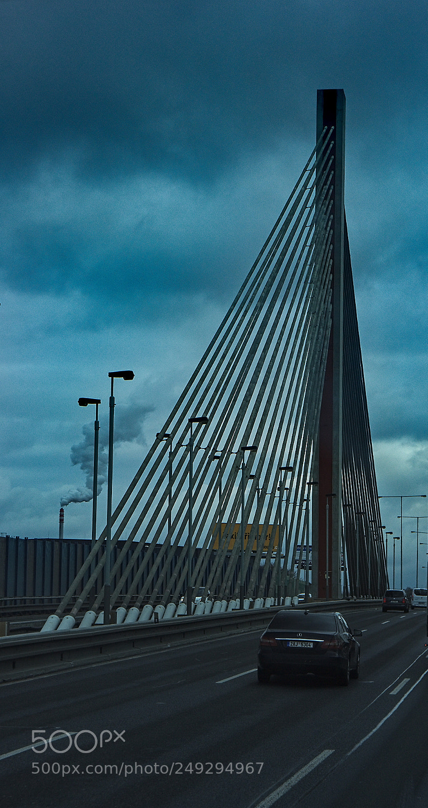 Canon EOS 600D (Rebel EOS T3i / EOS Kiss X5) sample photo. Rope bridge/prague photography