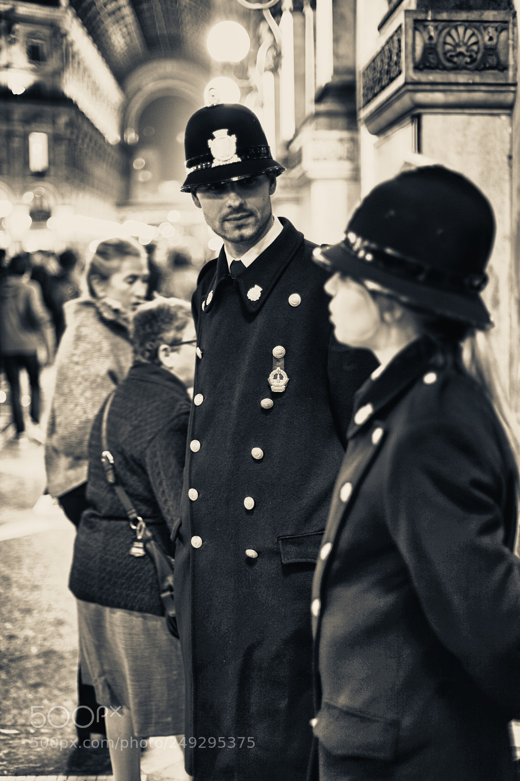 Canon EOS 5D Mark II sample photo. Milan policemen photography