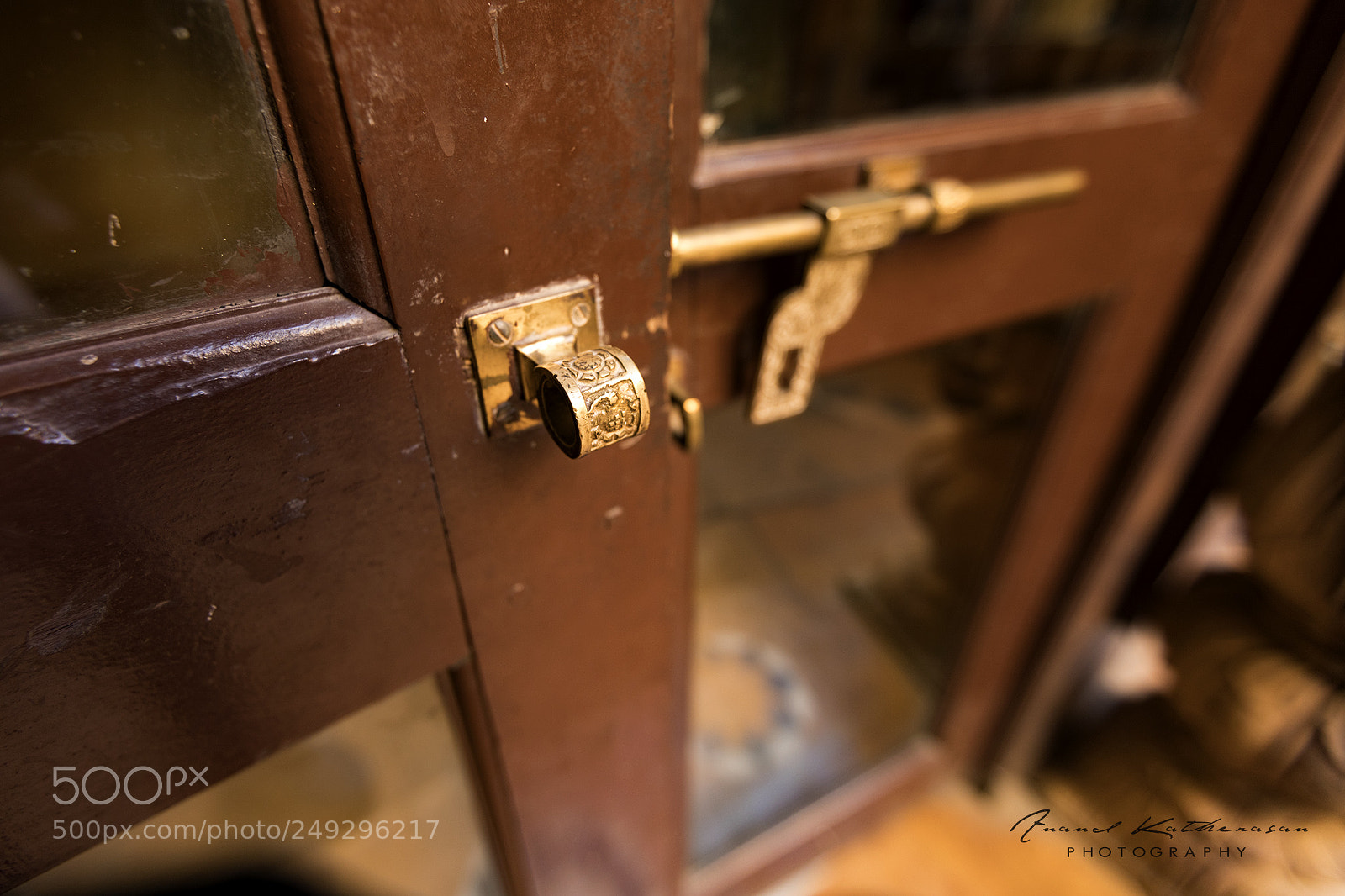 Canon EOS 5D Mark IV sample photo. Any door can be photography