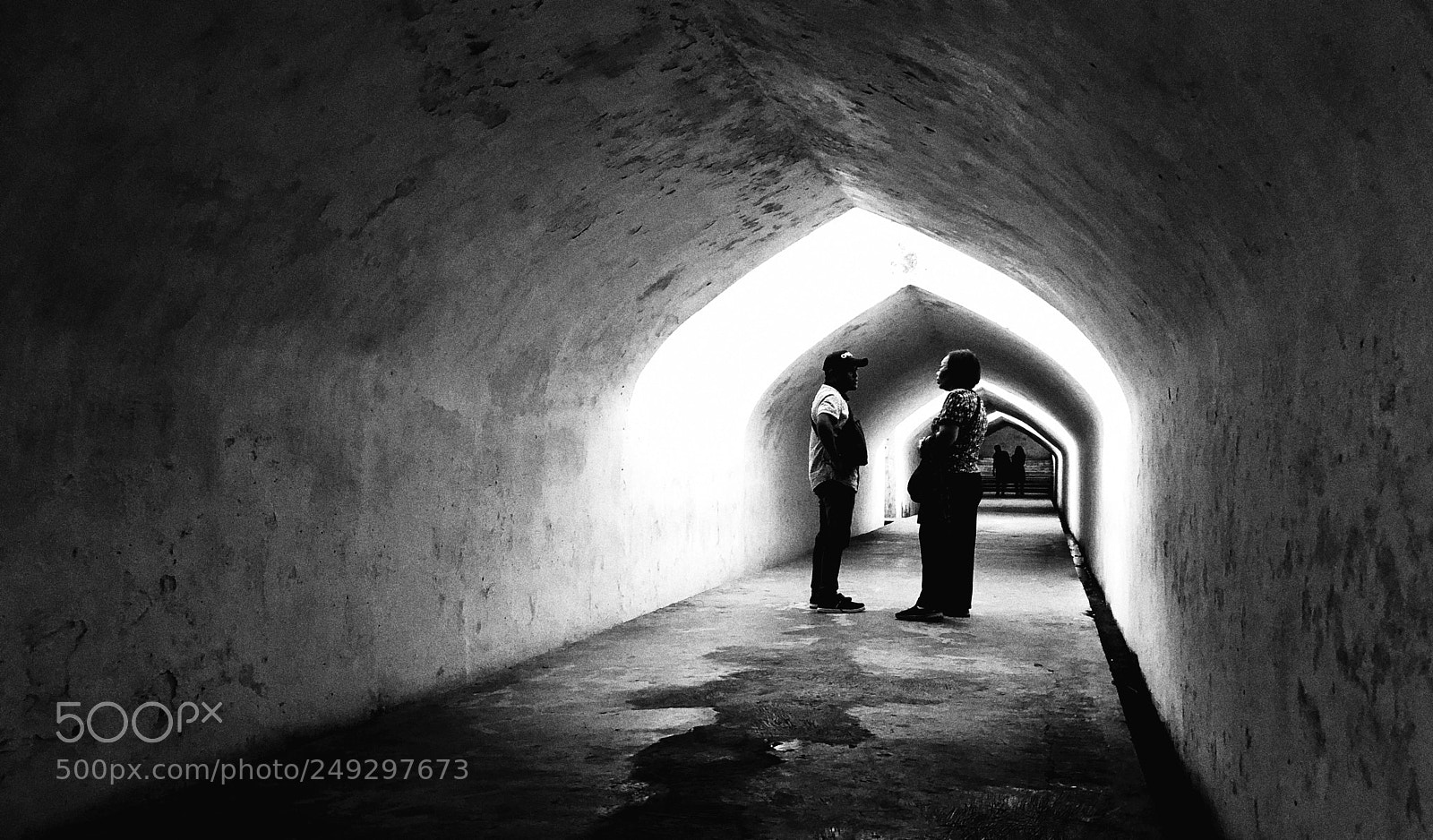 Apple iPhone 8 Plus sample photo. Tunnel photography