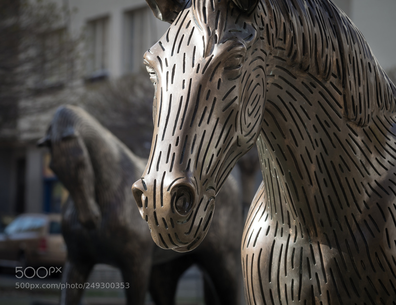 Olympus OM-D E-M10 II sample photo. Sculptural group of horses photography