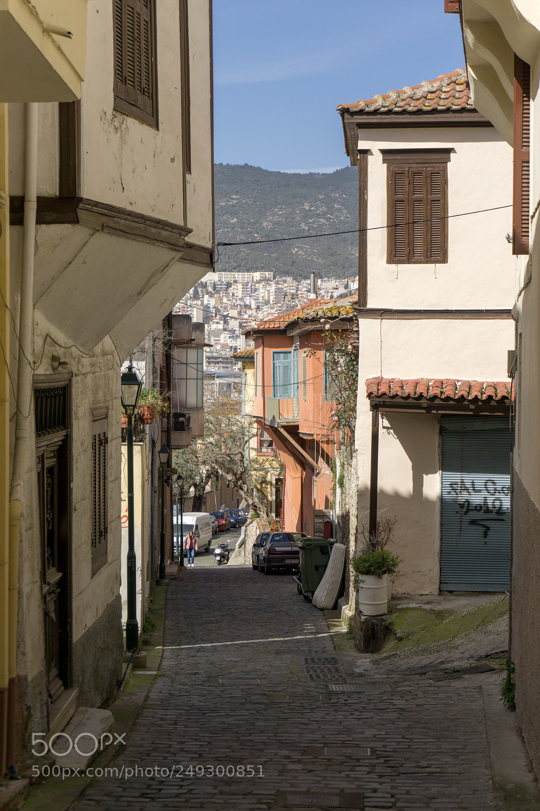 Sony a6000 sample photo. Narrow street at old photography