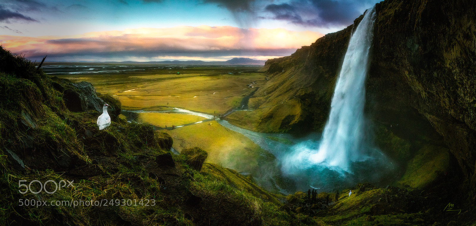 Canon EOS 5D Mark IV sample photo. A tourist at seljalandsfoss photography