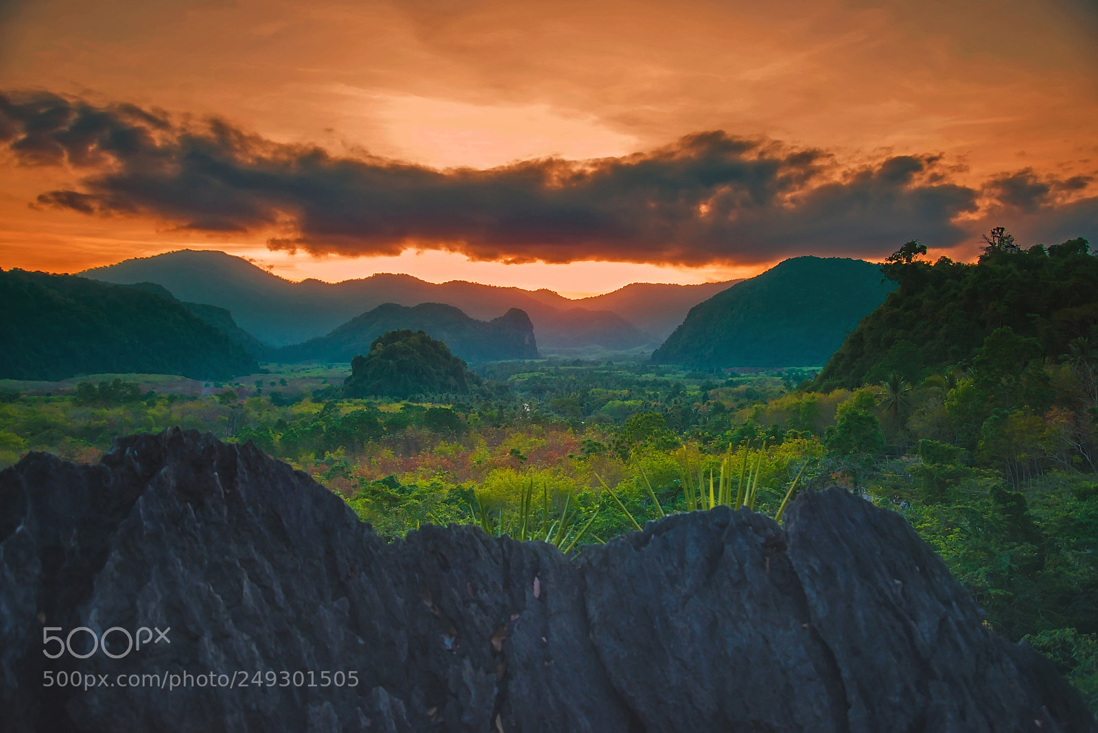 Nikon D610 sample photo. Twilight sky over mountain photography
