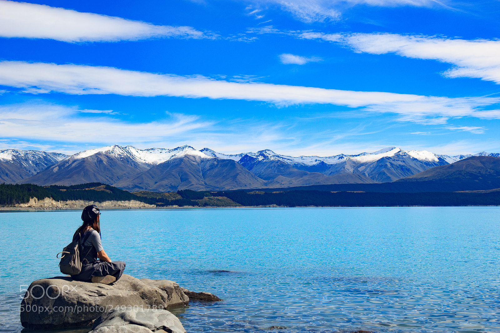 Canon EOS 60D sample photo. Girl sitting on the photography