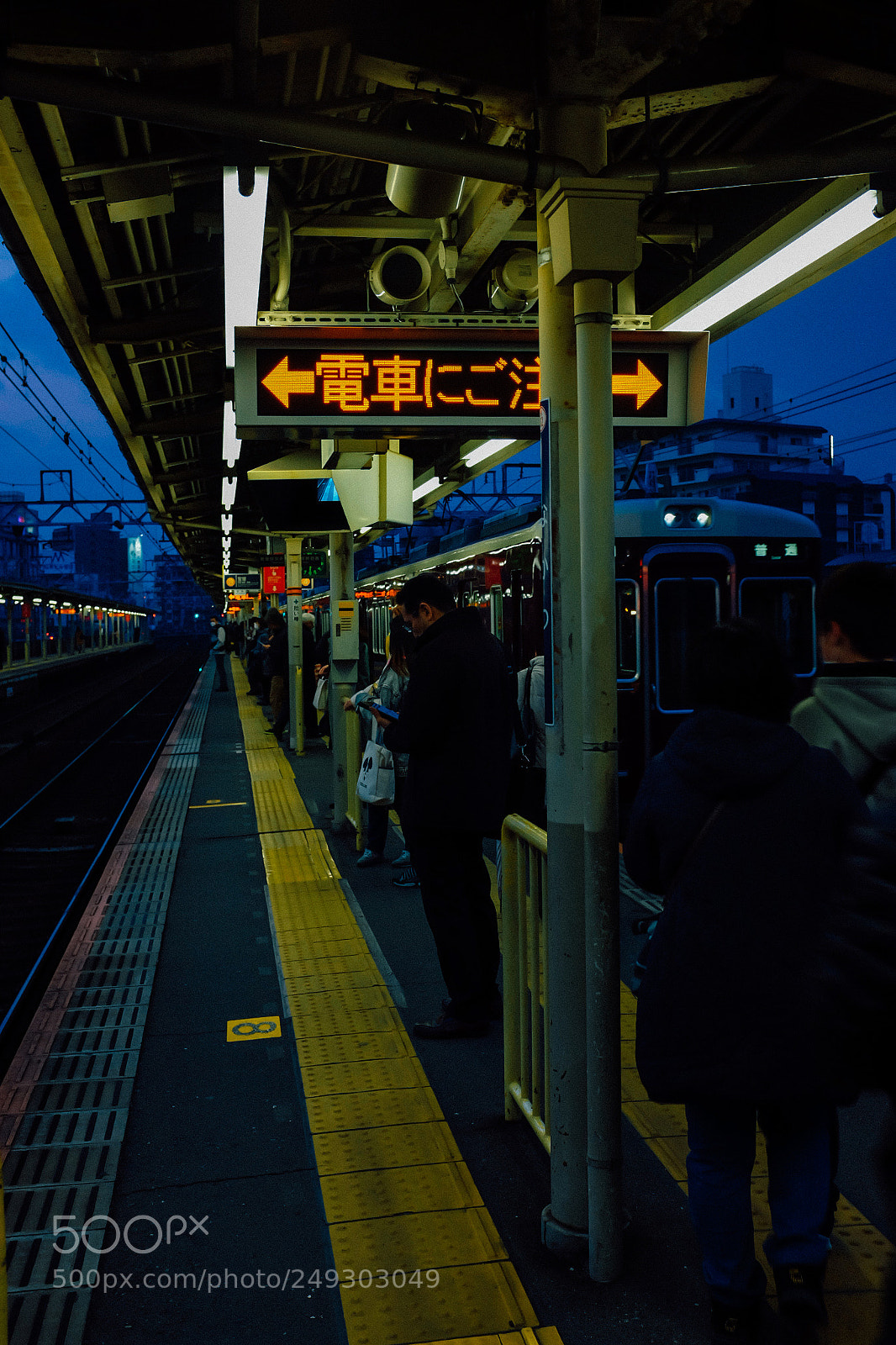 Fujifilm X100S sample photo. Train photography
