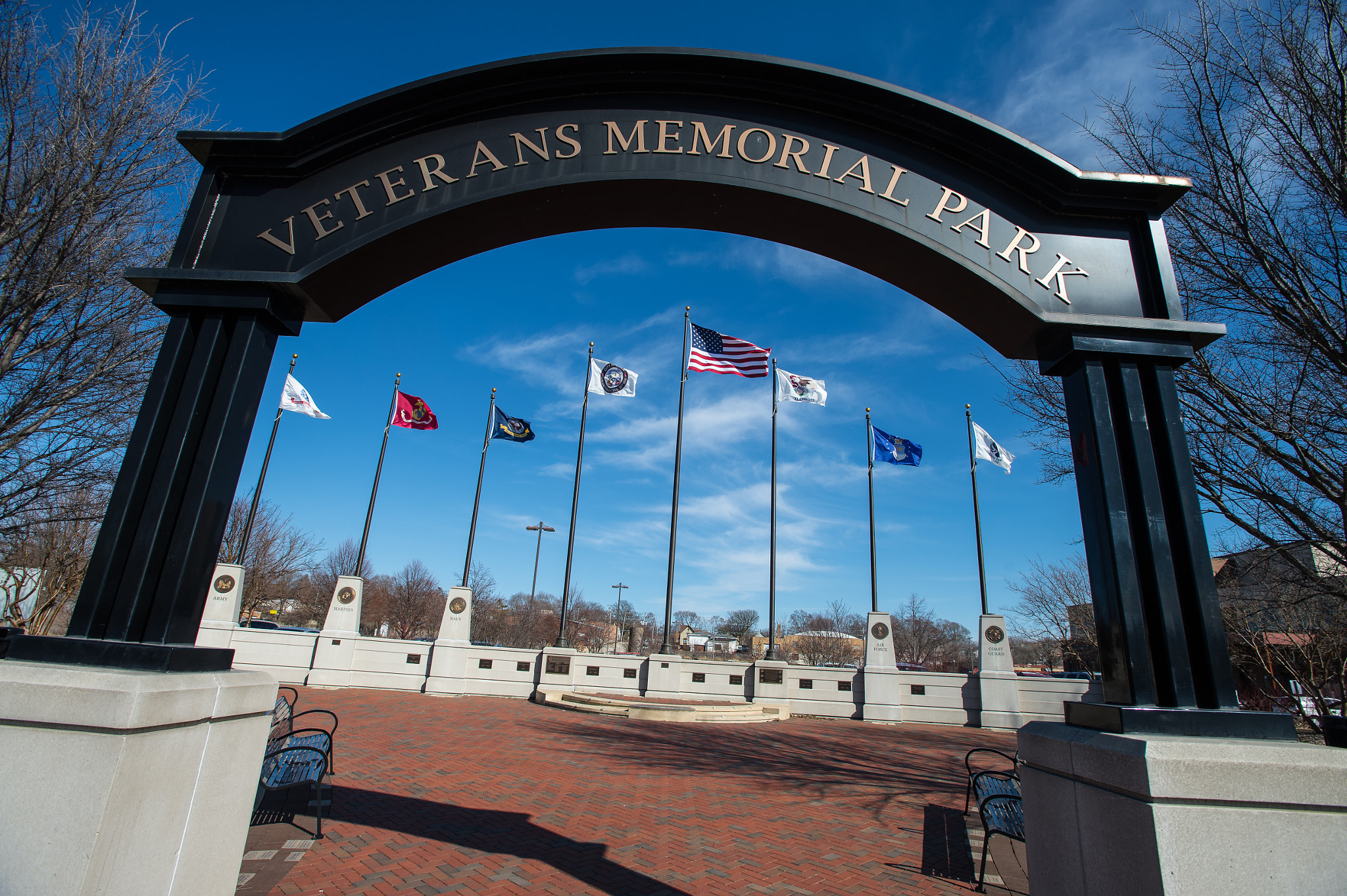 Nikon AF-S Nikkor 17-35mm F2.8D ED-IF sample photo. Veterans' war memorial photography