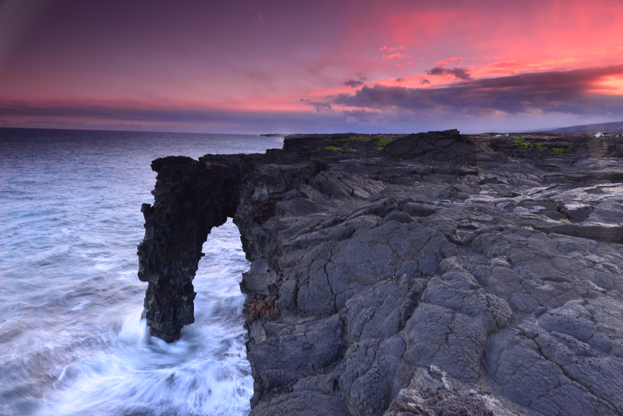 Nikon AF-S Nikkor 14-24mm F2.8G ED sample photo. Sea arch at golden hour photography