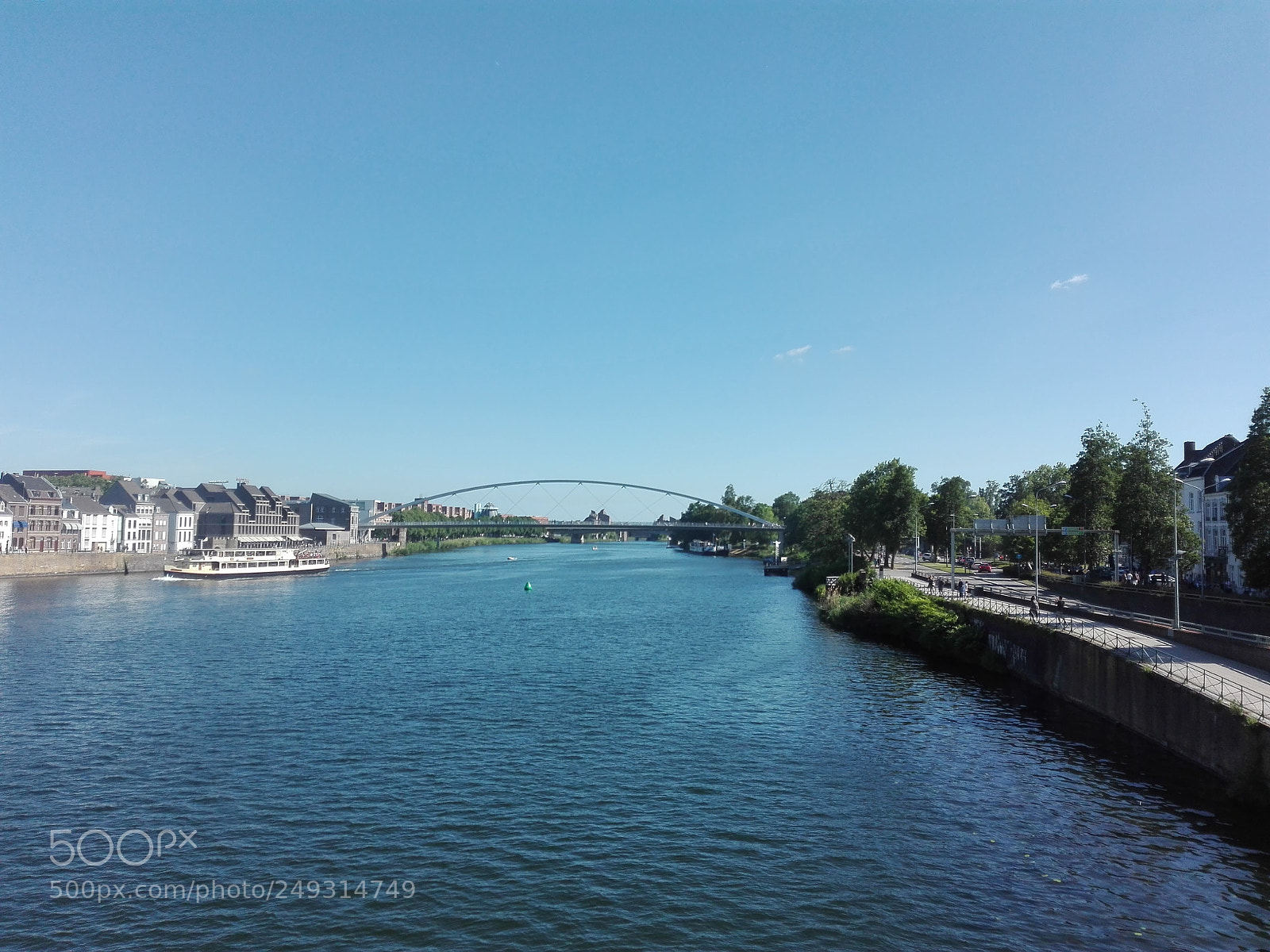 HUAWEI P8 Lite sample photo. A canal in maastricht photography