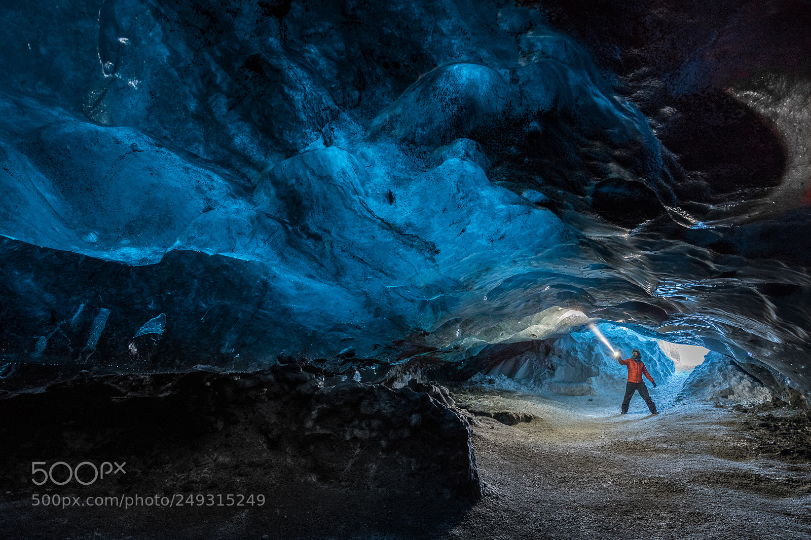 Canon EOS 5D Mark IV sample photo. Iceland, ice cave - 6644 photography